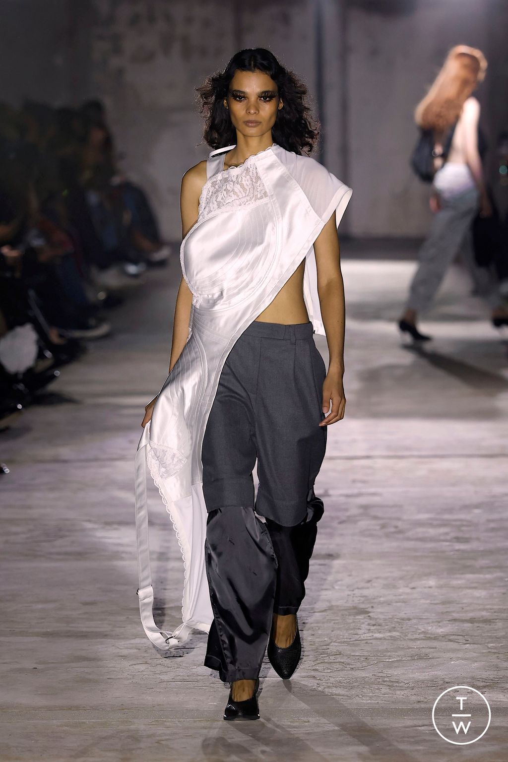 Fashion Week Paris Fall/Winter 2025 look 34 from the Vaquera collection womenswear