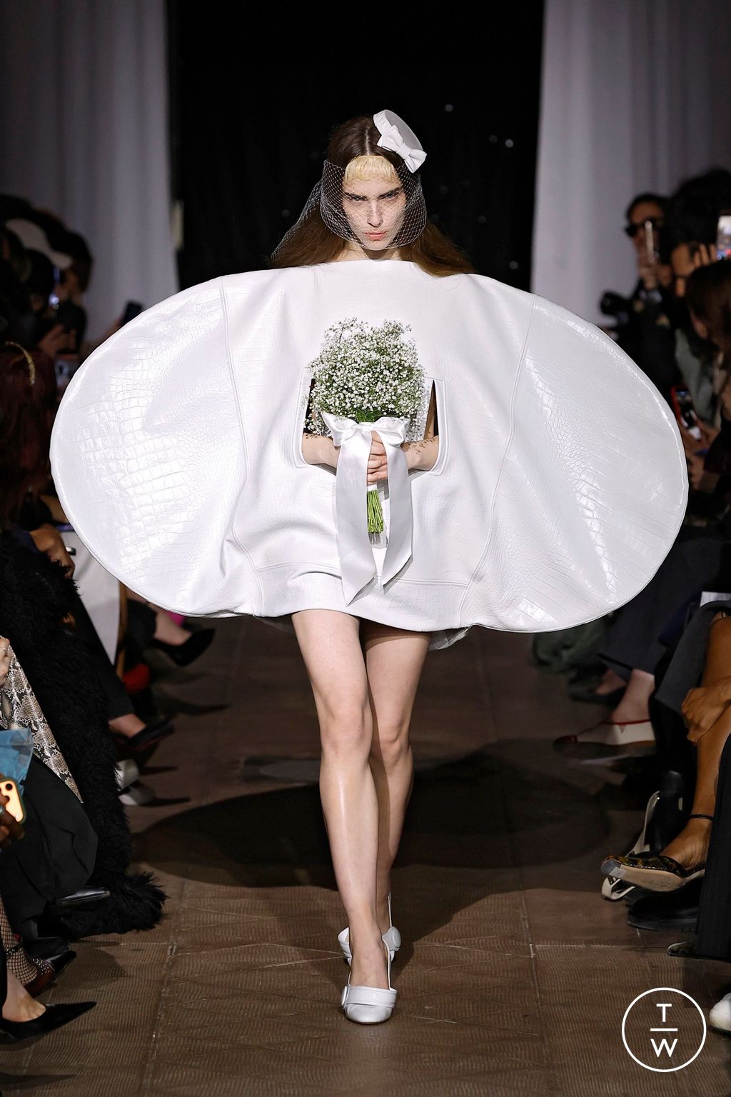 Fashion Week Paris Fall/Winter 2026 look 1 from the Vaquera collection womenswear