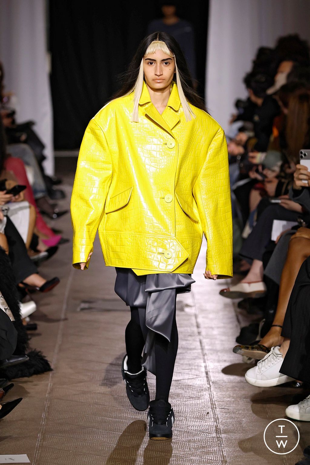 Fashion Week Paris Fall/Winter 2026 look 20 from the Vaquera collection womenswear