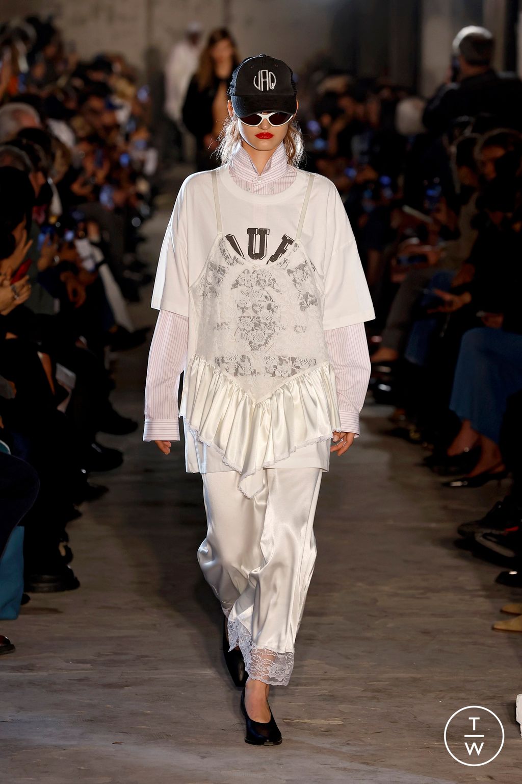 Fashion Week Paris Spring/Summer 2025 look 4 from the Vaquera collection womenswear