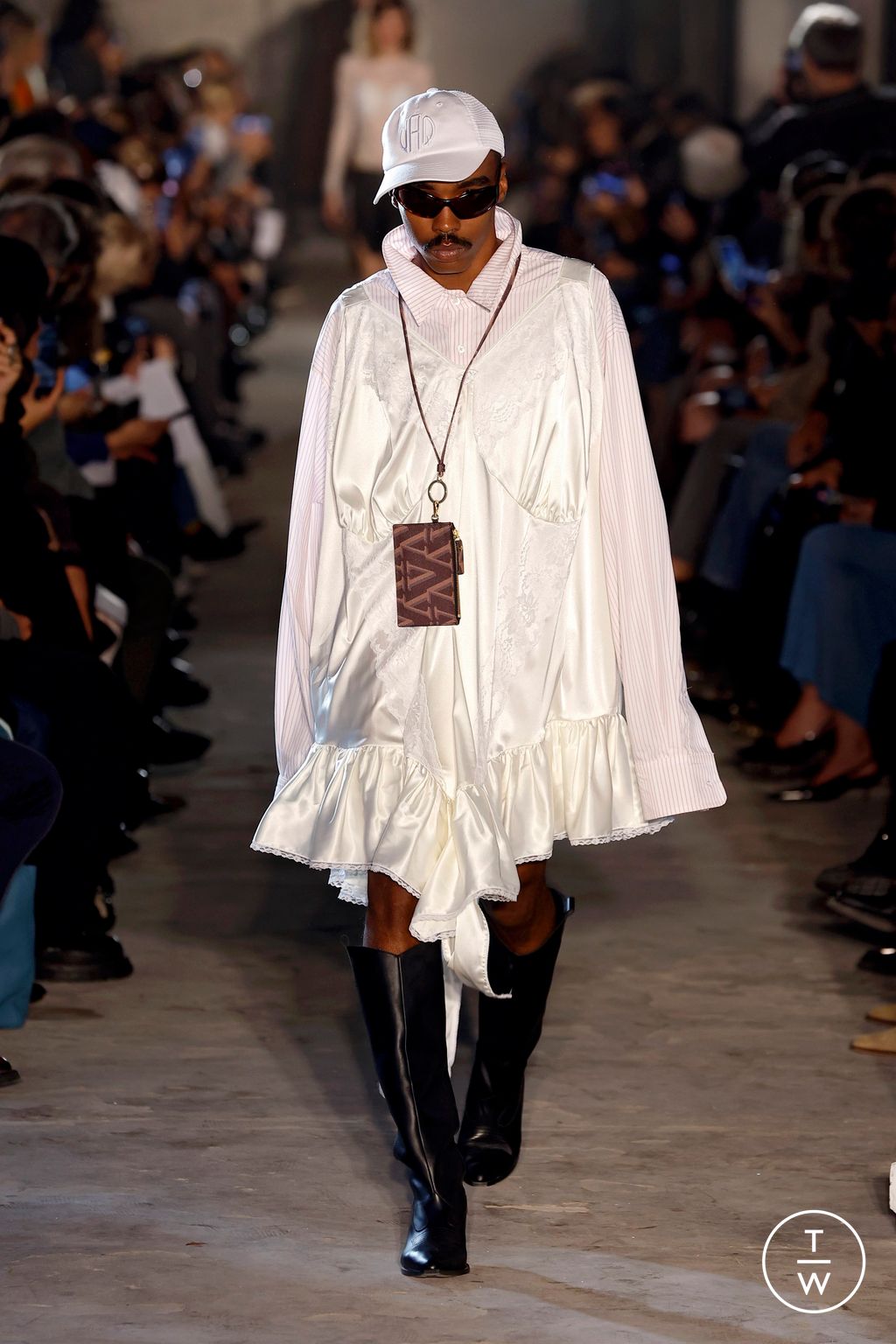 Fashion Week Paris Spring/Summer 2025 look 6 de la collection Vaquera womenswear