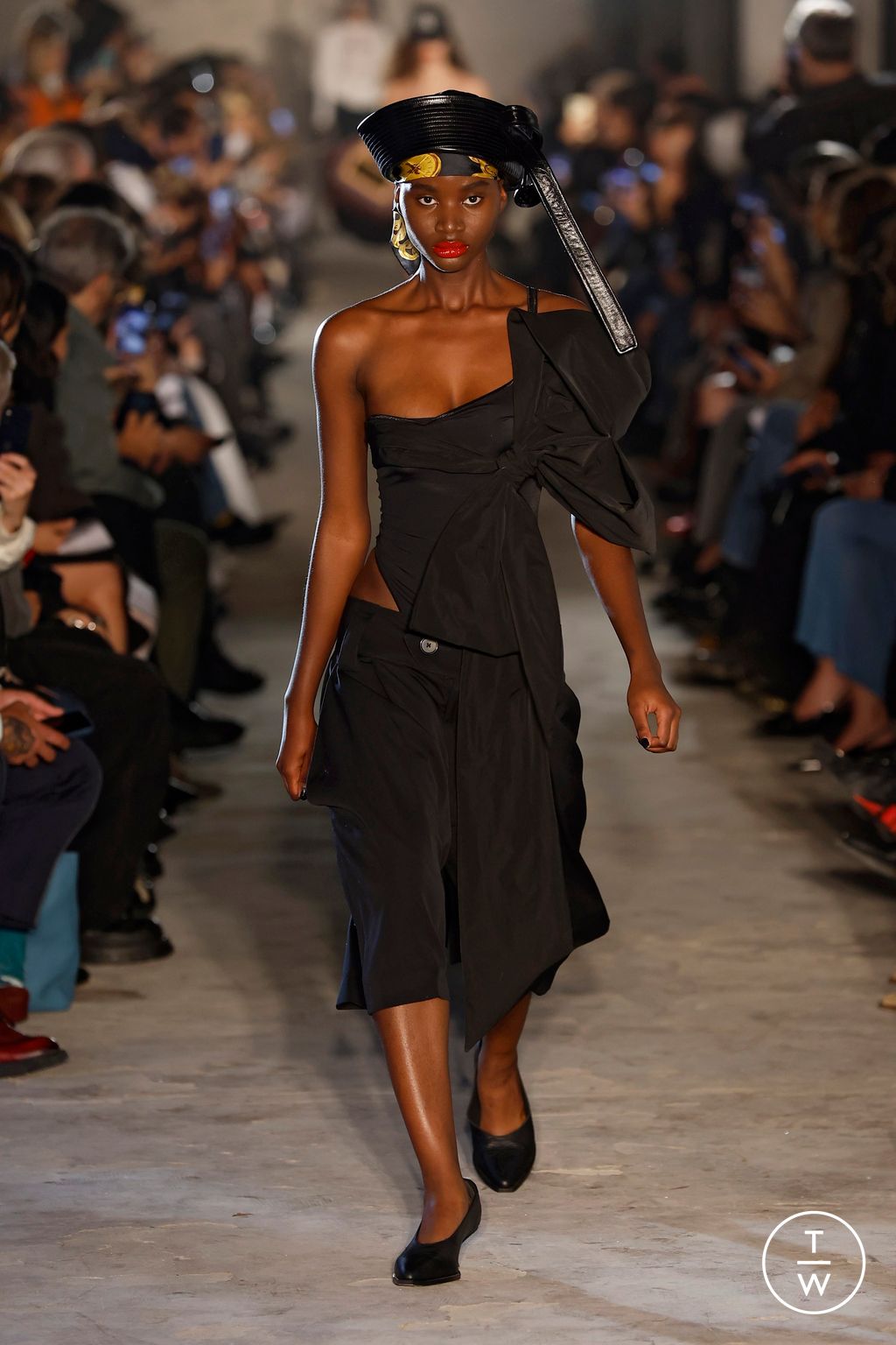 Fashion Week Paris Spring/Summer 2025 look 11 de la collection Vaquera womenswear