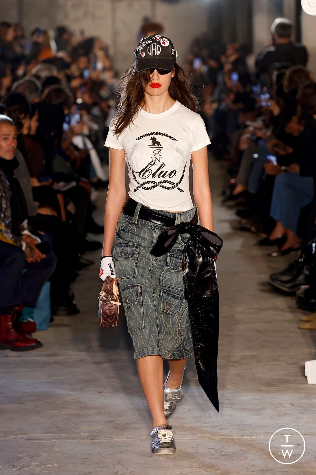 Fashion Week Paris Spring/Summer 2025 look 19 de la collection Vaquera womenswear