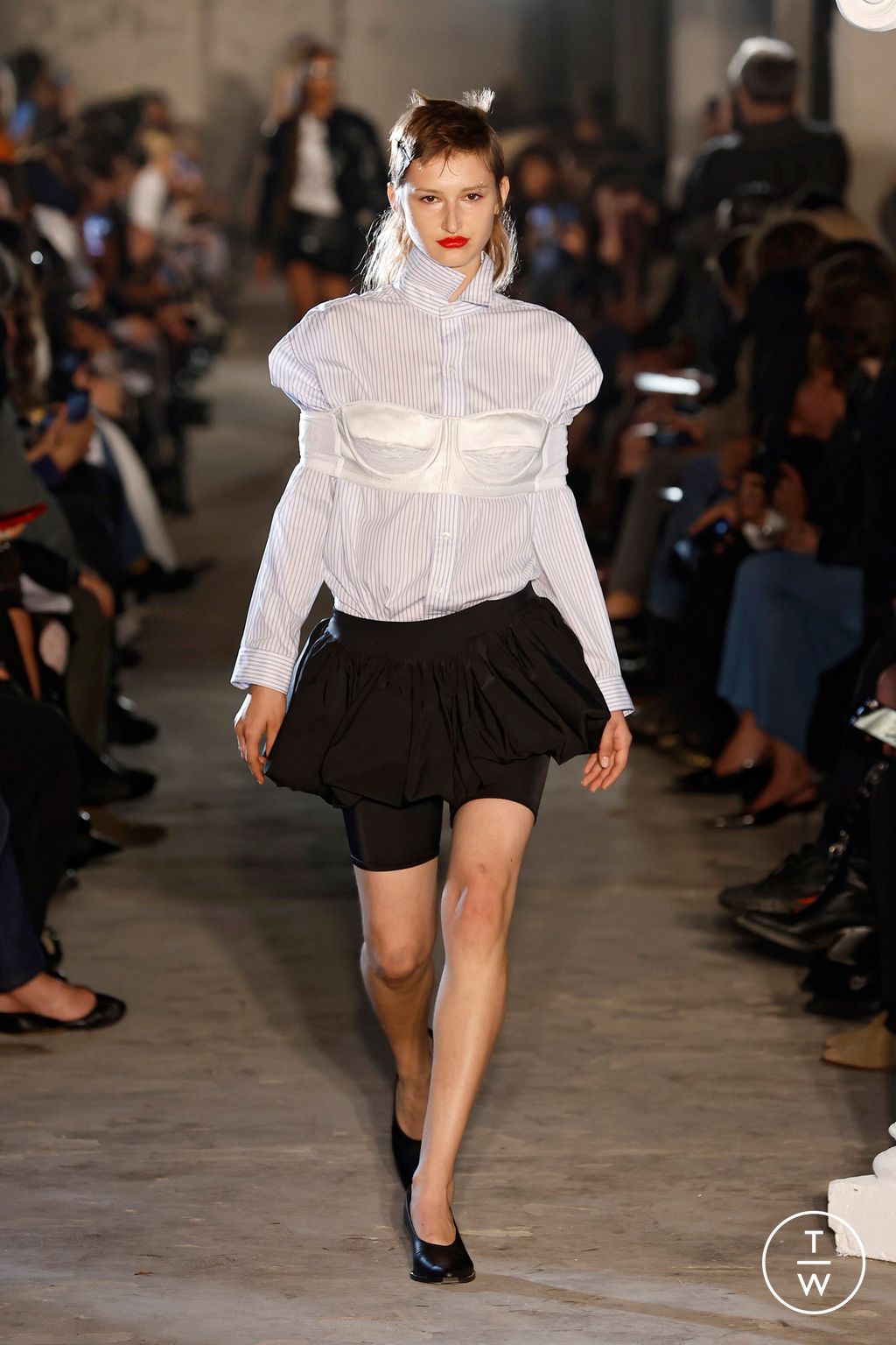 Fashion Week Paris Spring/Summer 2025 look 23 from the Vaquera collection womenswear