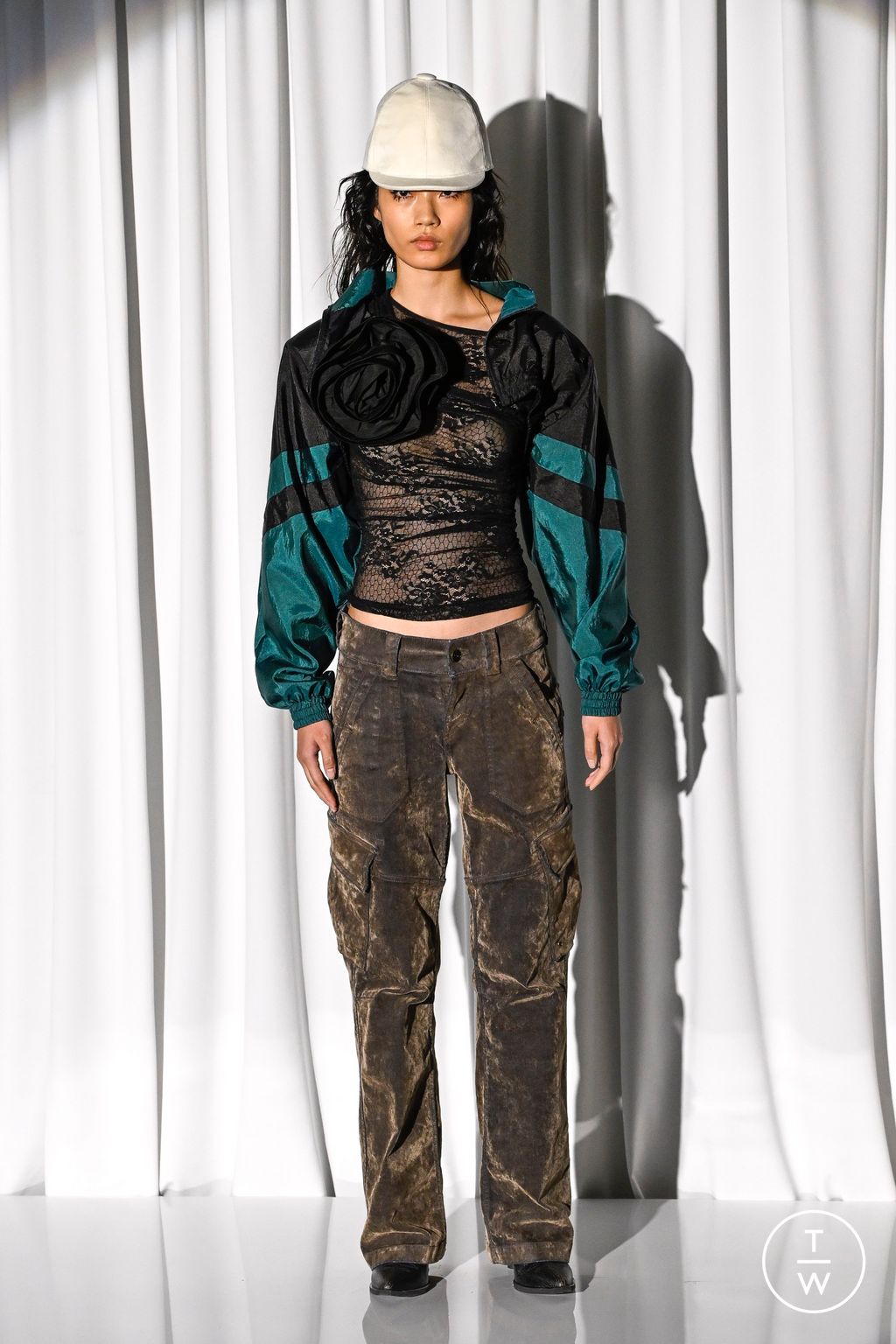 Fashion Week Paris Spring/Summer 2026 look 21 from the Vaquera collection womenswear