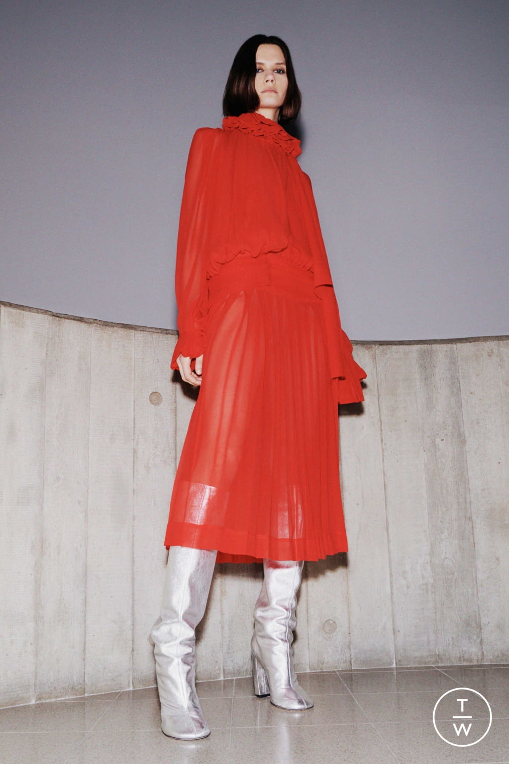 Fashion Week New York Fall/Winter 2021 look 2 from the Victoria Beckham collection womenswear