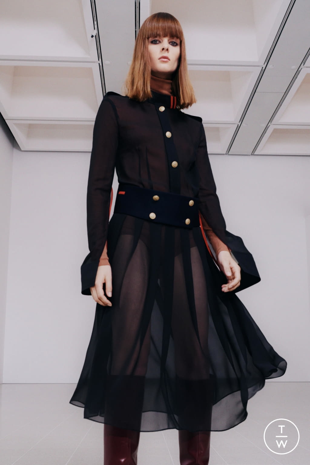 Fashion Week New York Fall/Winter 2021 look 4 from the Victoria Beckham collection 女装
