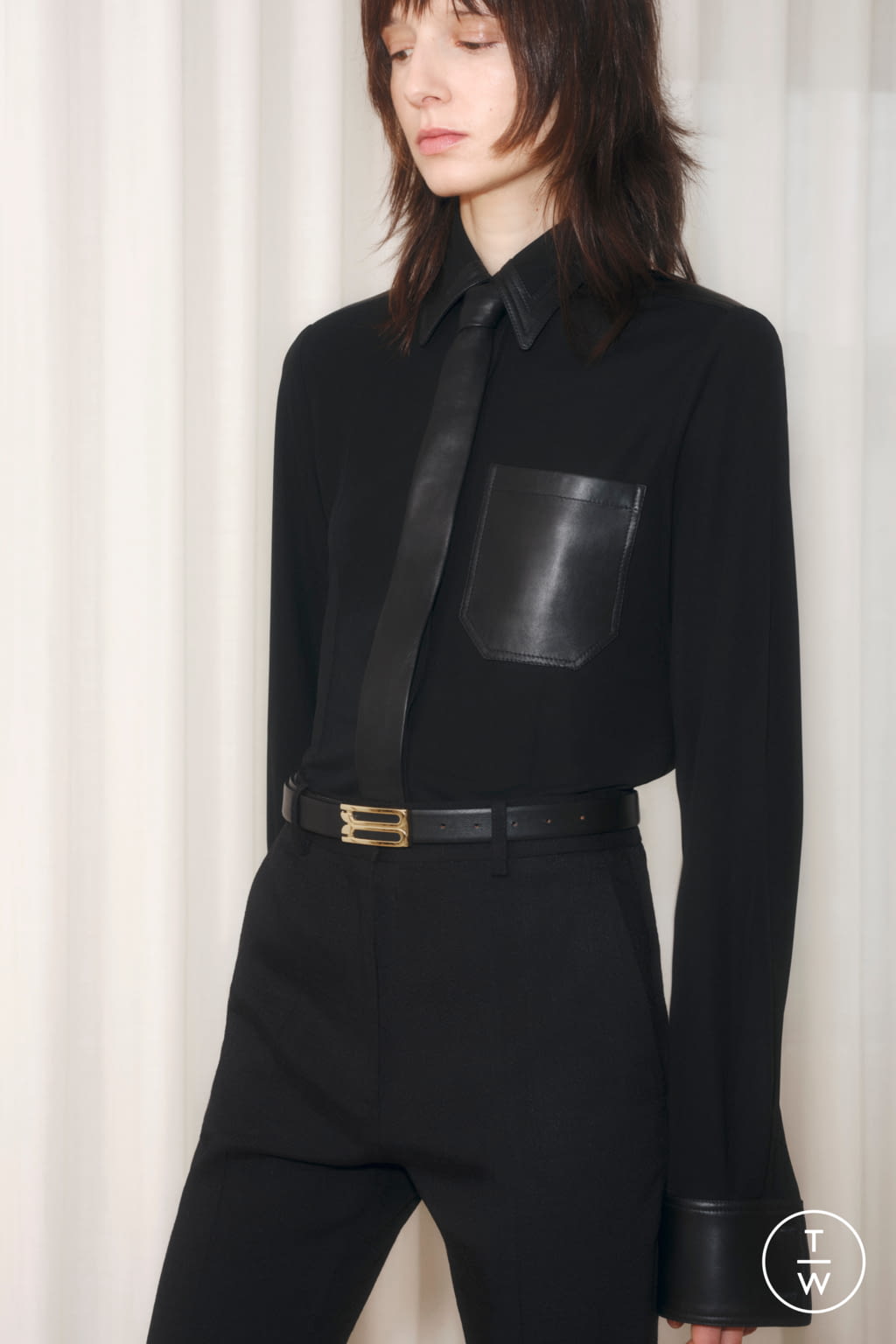 Fashion Week London Pre-Fall 2022 look 2 from the Victoria Beckham collection womenswear