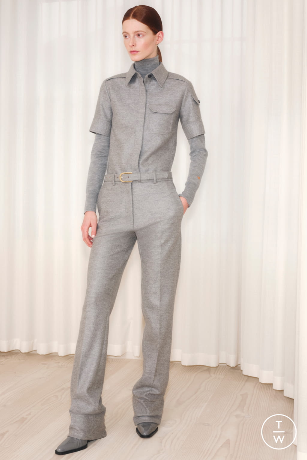 Fashion Week London Pre-Fall 2022 look 5 from the Victoria Beckham collection 女装