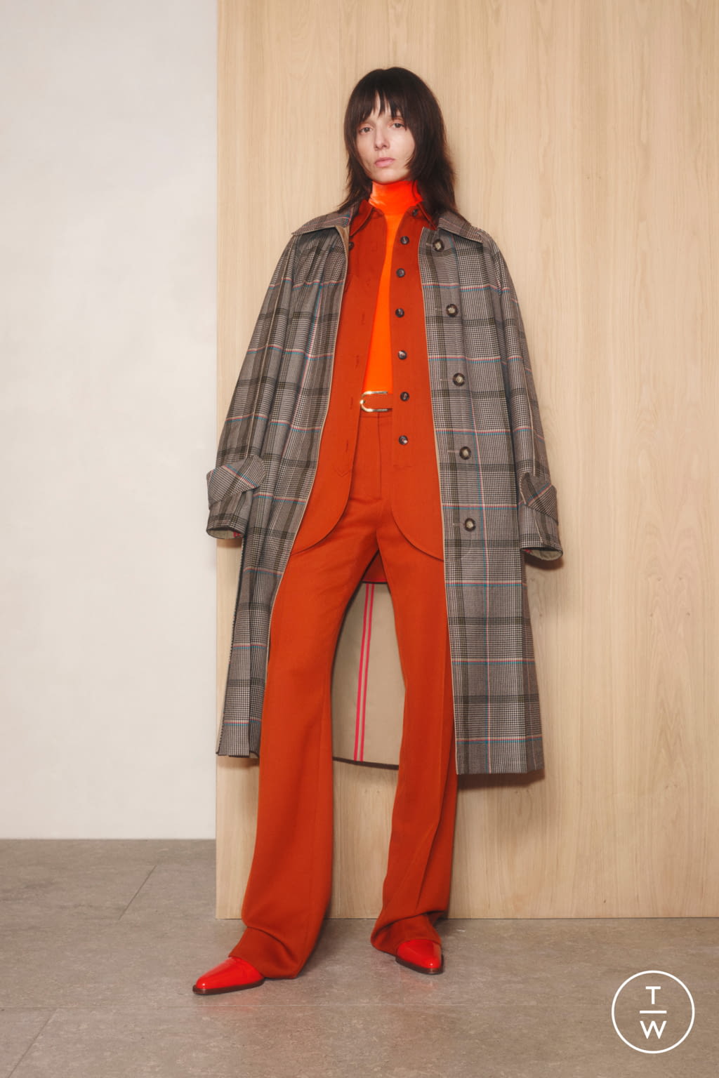 Fashion Week London Pre-Fall 2022 look 9 from the Victoria Beckham collection 女装