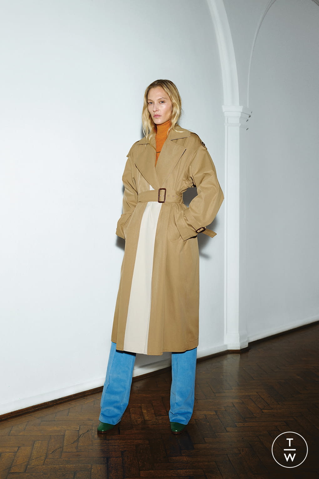 Fashion Week London Pre-Fall 2020 look 1 from the Victoria Beckham collection womenswear