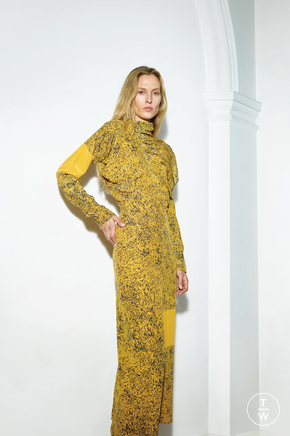 Fashion Week London Pre-Fall 2020 look 25 from the Victoria Beckham collection womenswear