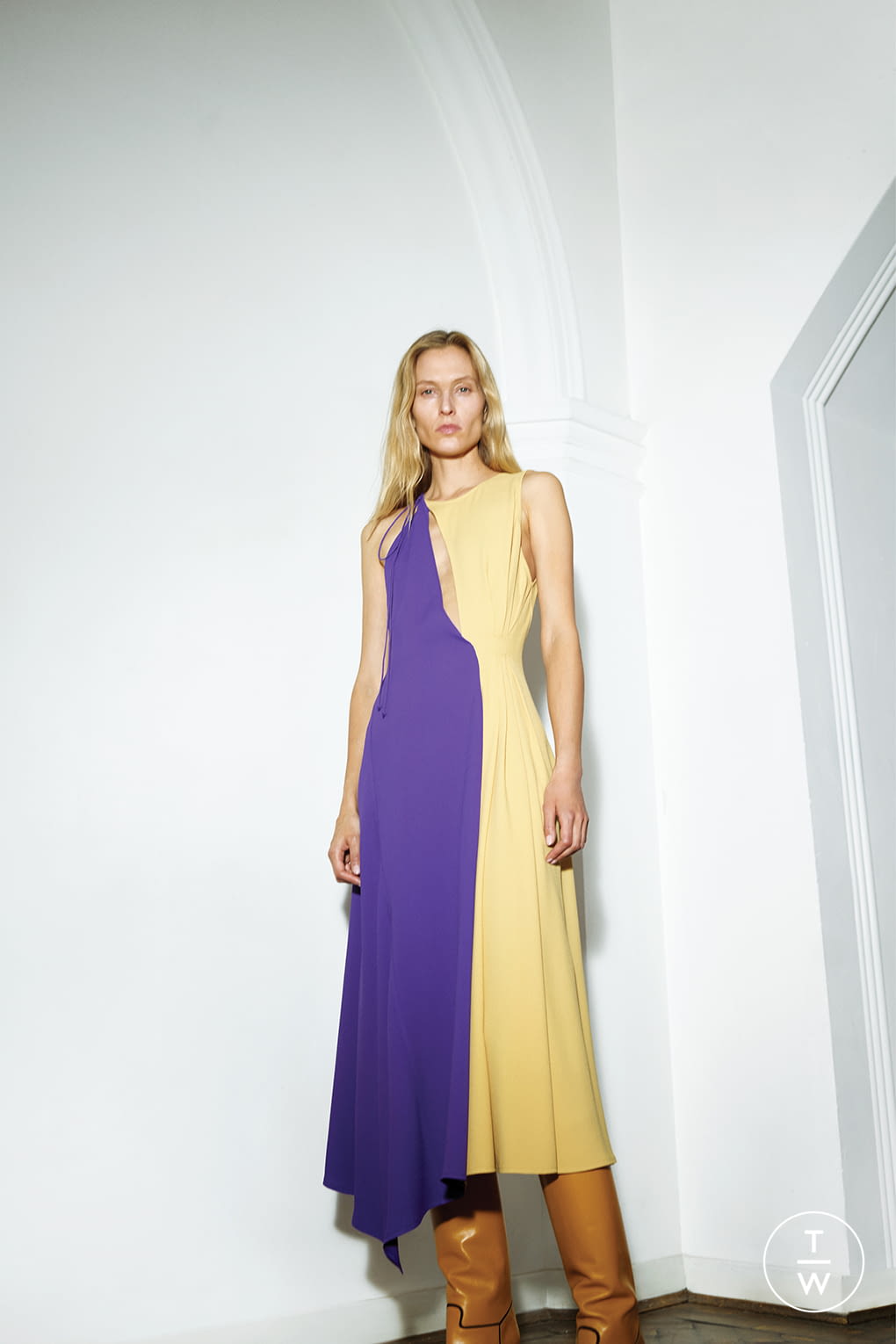 Fashion Week London Pre-Fall 2020 look 27 from the Victoria Beckham collection womenswear