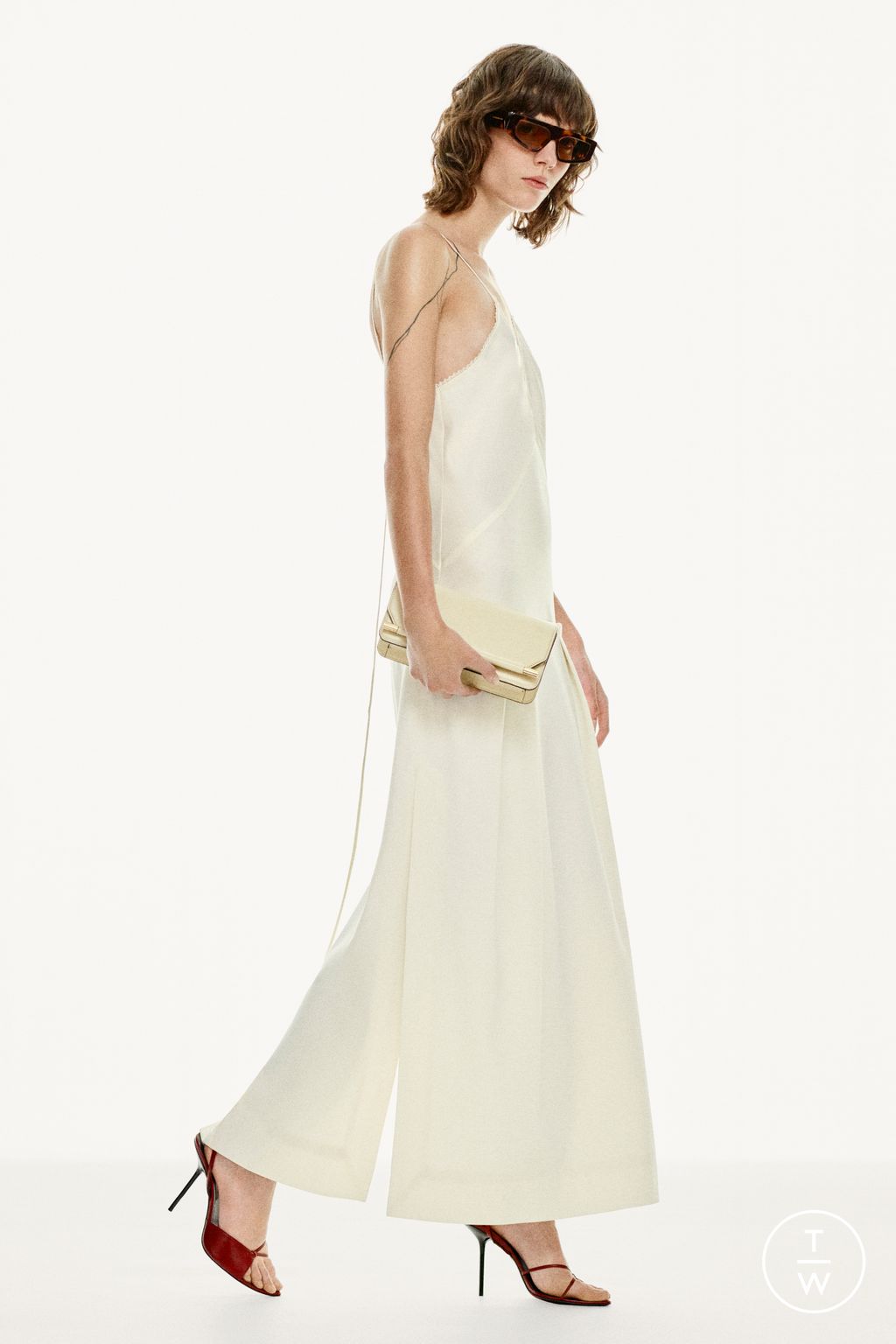 Fashion Week Paris Pre-Fall 2025 look 11 from the Victoria Beckham collection womenswear