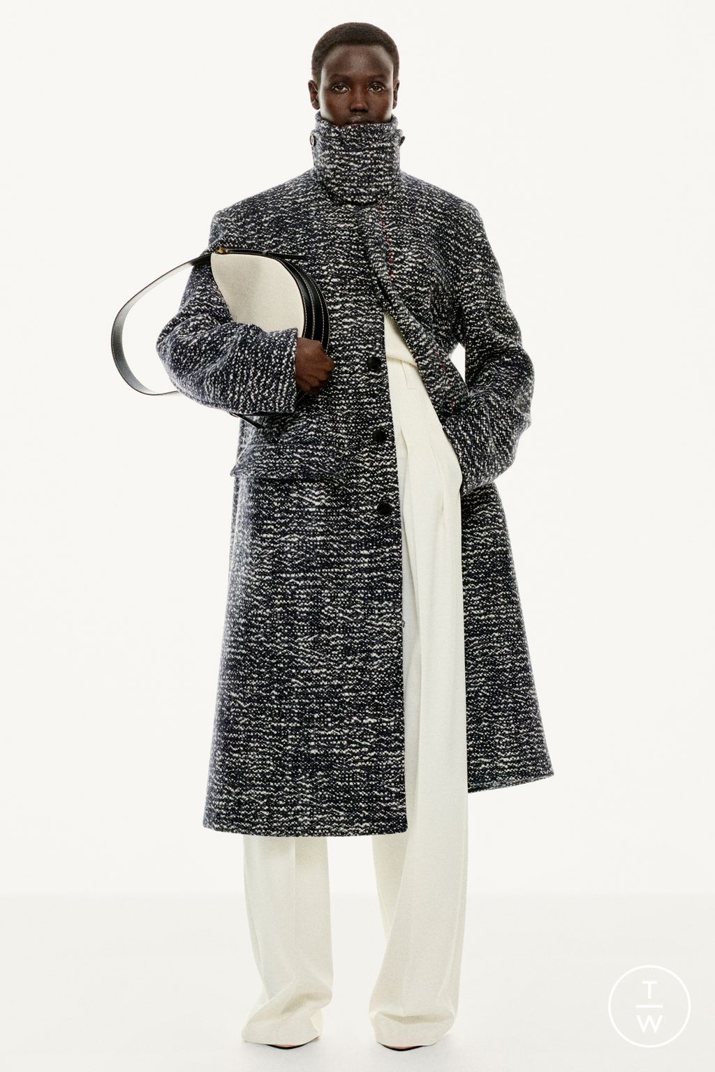 Fashion Week Paris Pre-Fall 2025 look 28 from the Victoria Beckham collection womenswear