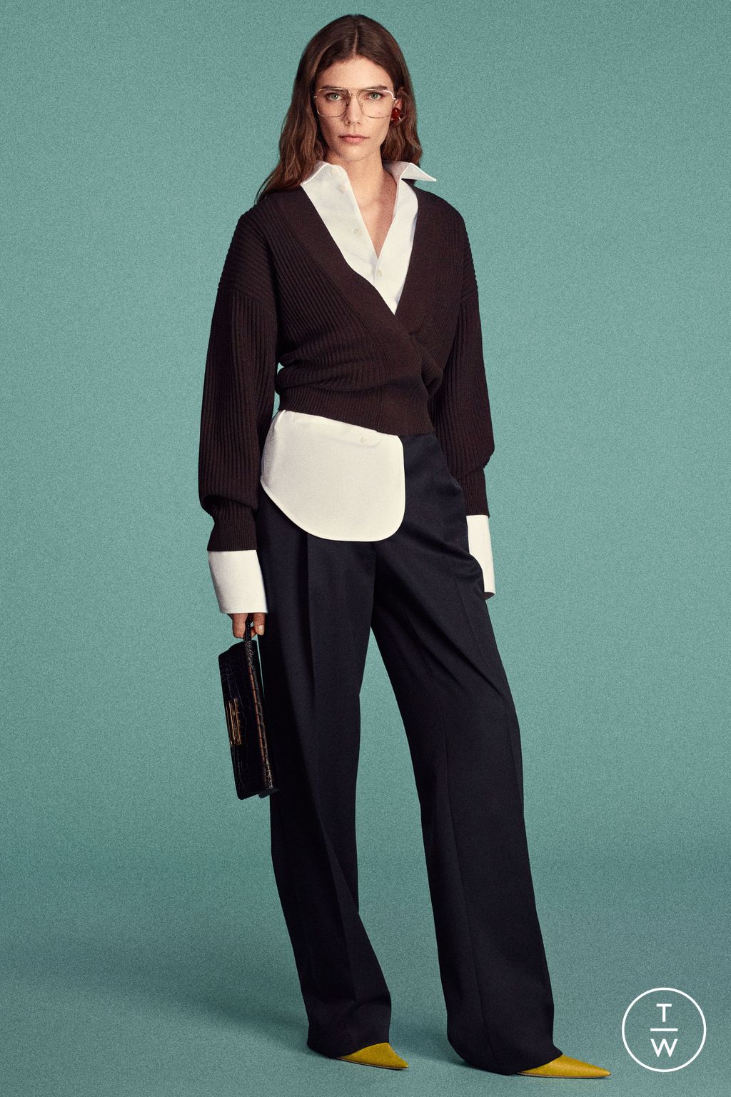 Fashion Week Paris Pre-Fall 2026 look 3 from the Victoria Beckham collection 女装
