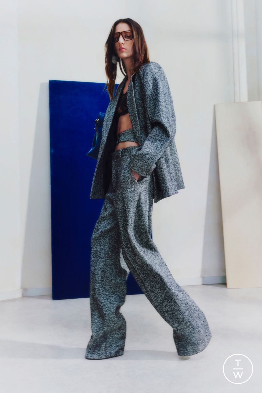 Fashion Week Paris Pre-Fall 2023 look 22 from the Victoria Beckham collection womenswear