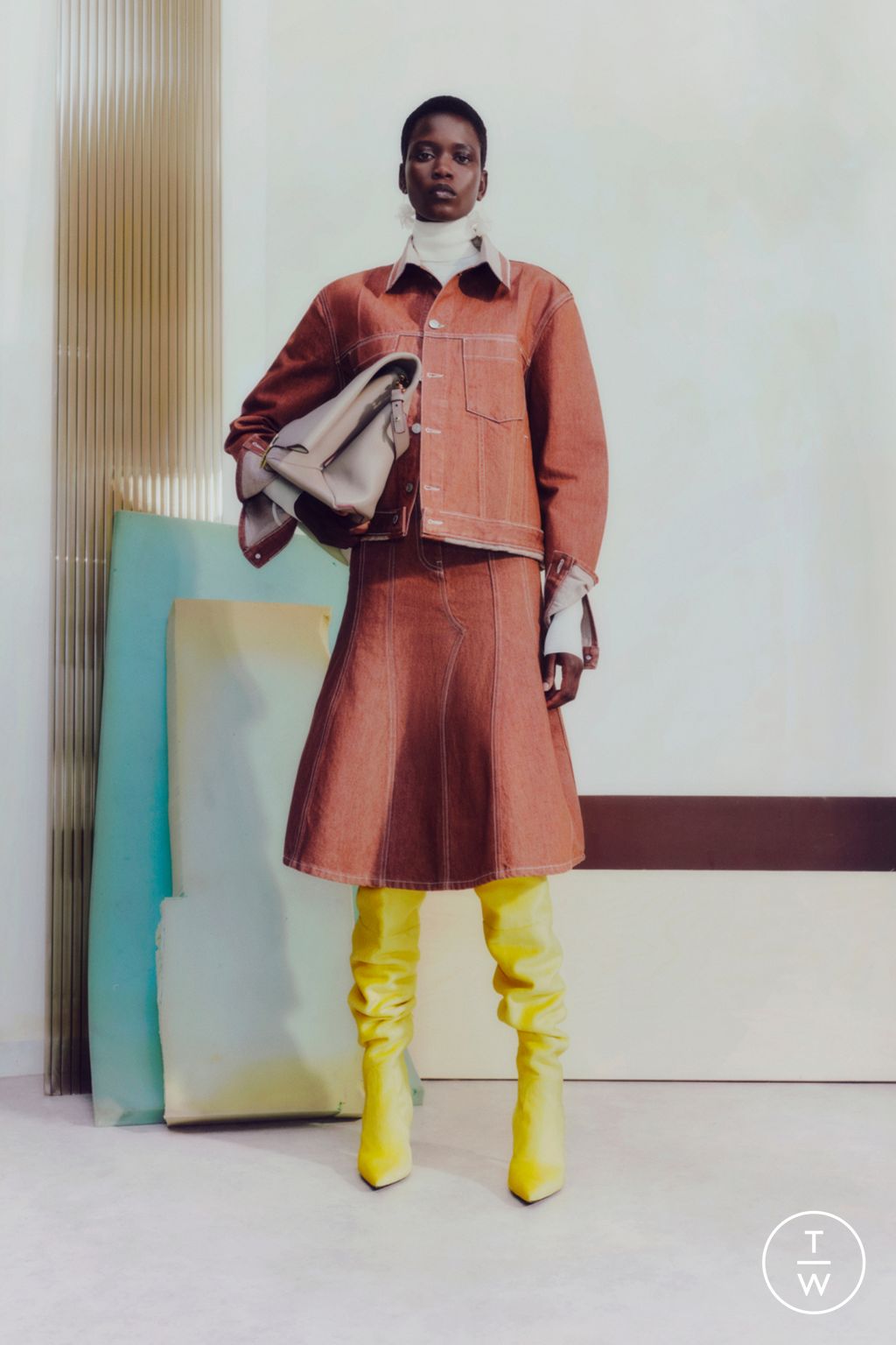 Fashion Week Paris Pre-Fall 2023 look 8 from the Victoria Beckham collection 女装