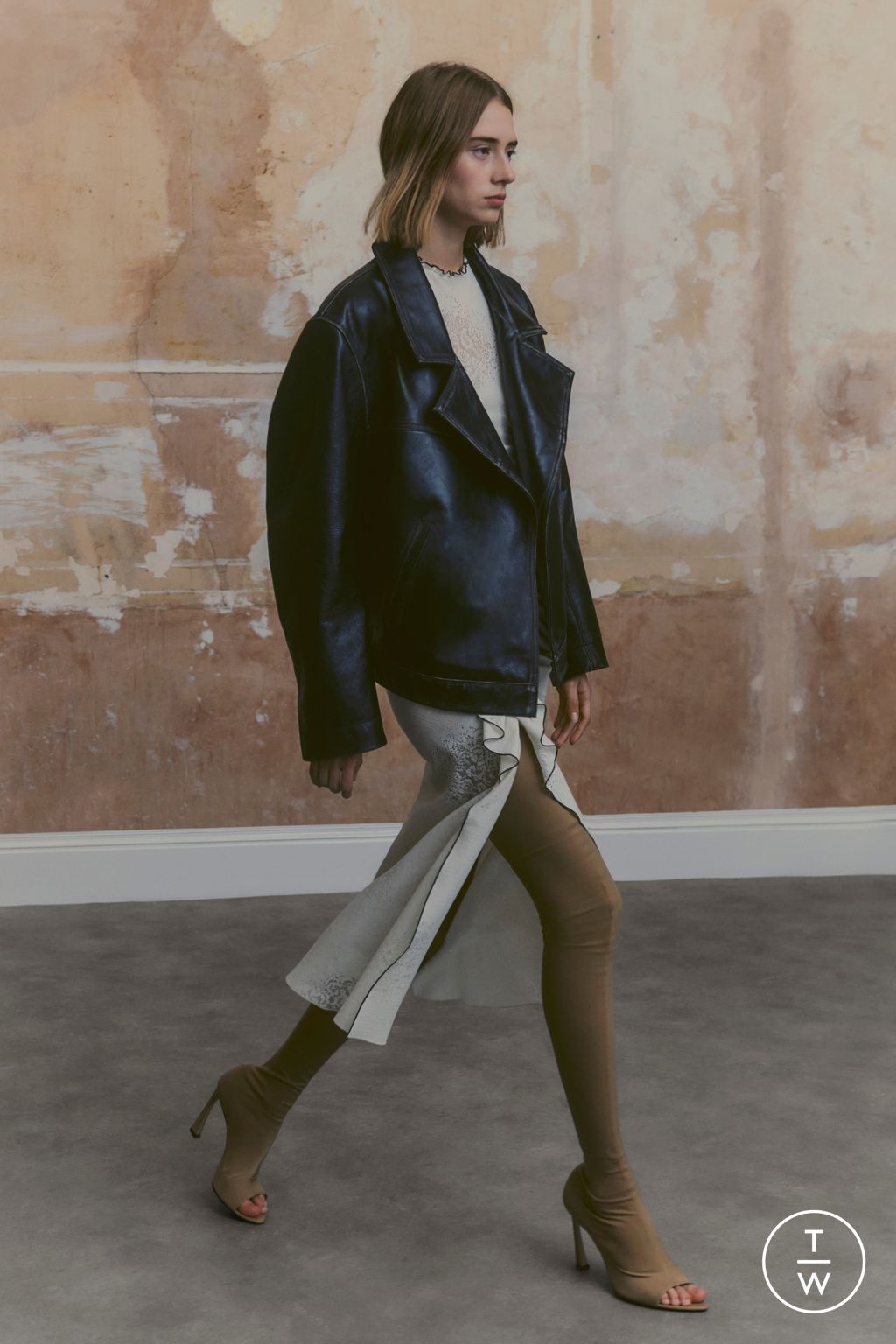 Fashion Week London Resort 2024 look 3 from the Victoria Beckham collection womenswear