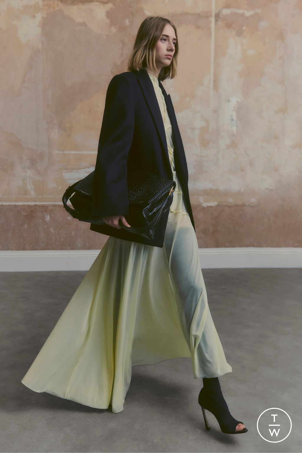 Fashion Week London Resort 2024 look 35 from the Victoria Beckham collection womenswear