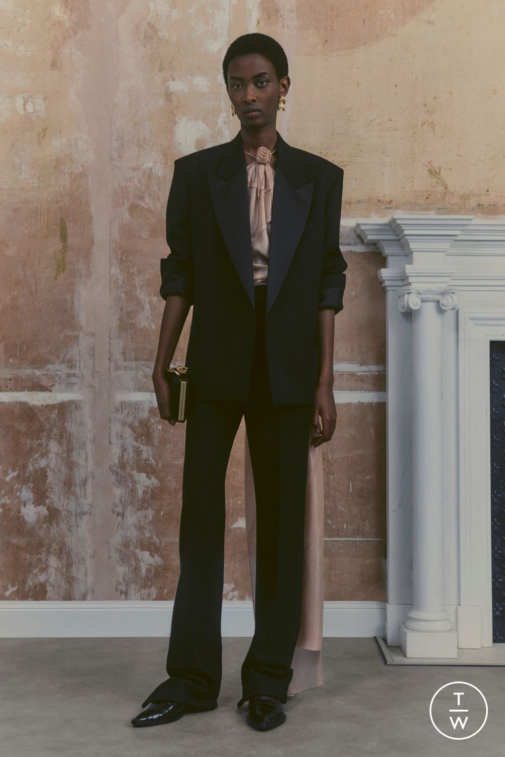 Fashion Week London Resort 2024 look 38 from the Victoria Beckham collection womenswear
