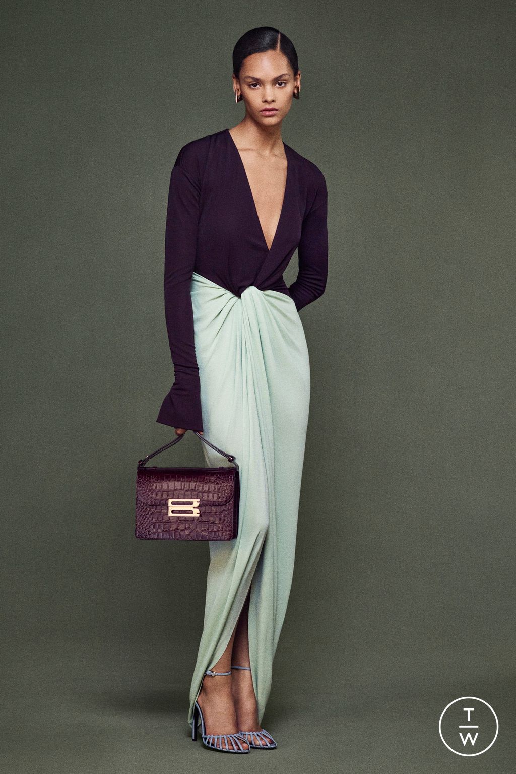 Fashion Week Paris Resort 2025 look 9 from the Victoria Beckham collection womenswear