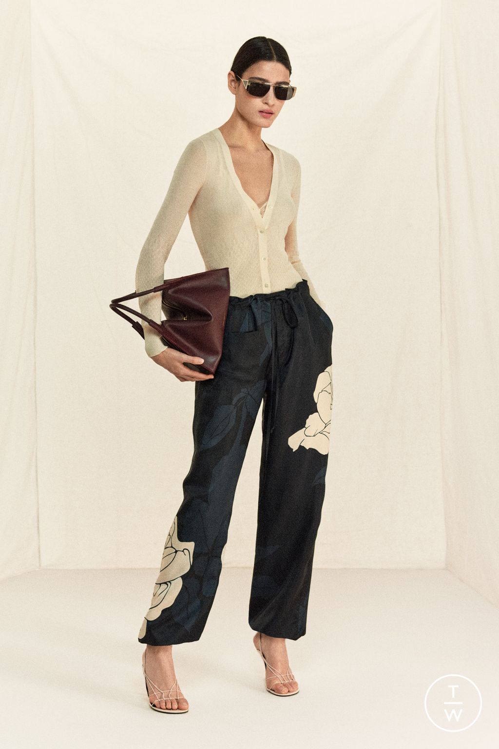 Fashion Week Paris Resort 2026 look 26 from the Victoria Beckham collection womenswear
