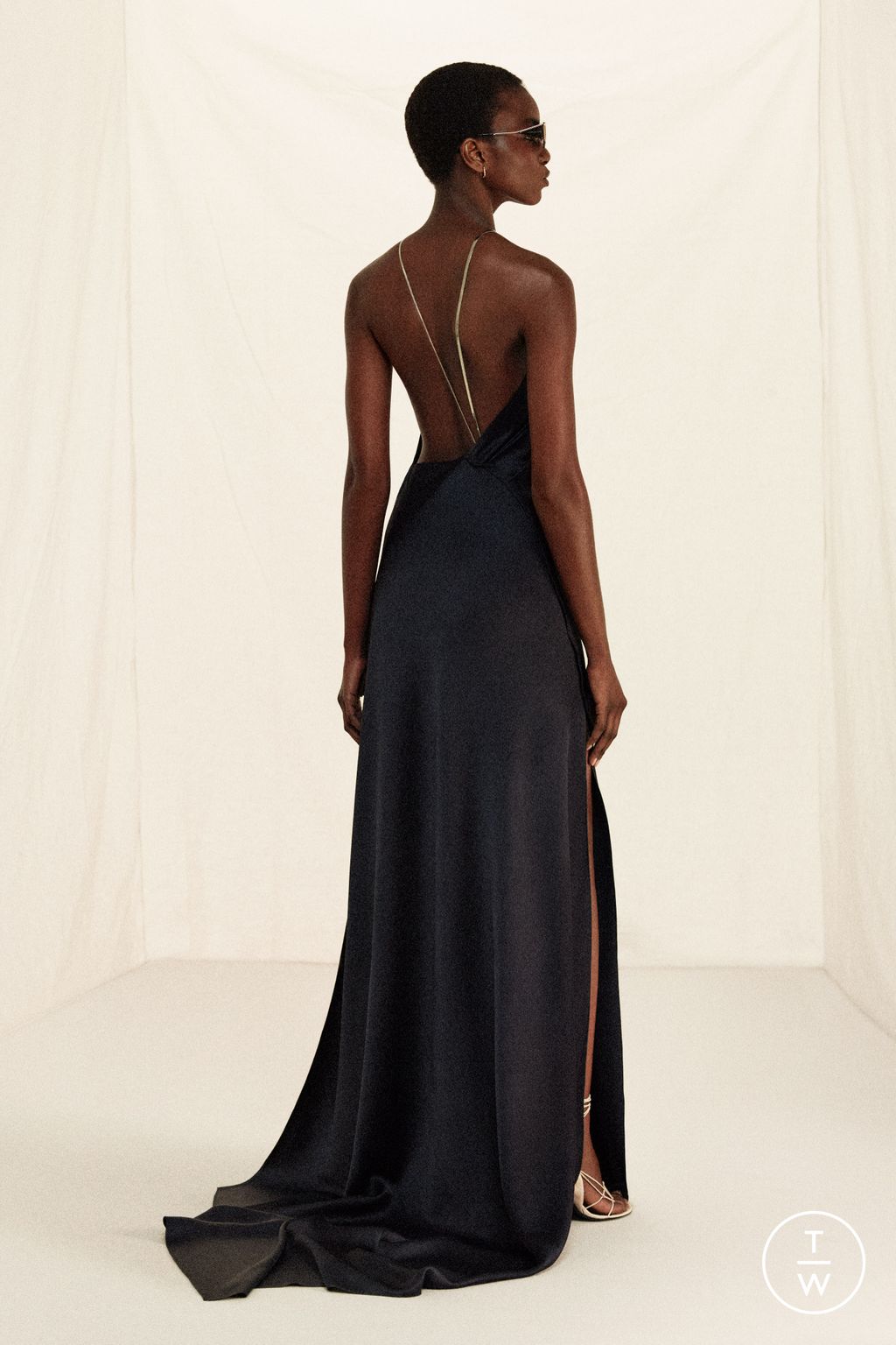 Fashion Week Paris Resort 2026 look 5 from the Victoria Beckham collection womenswear