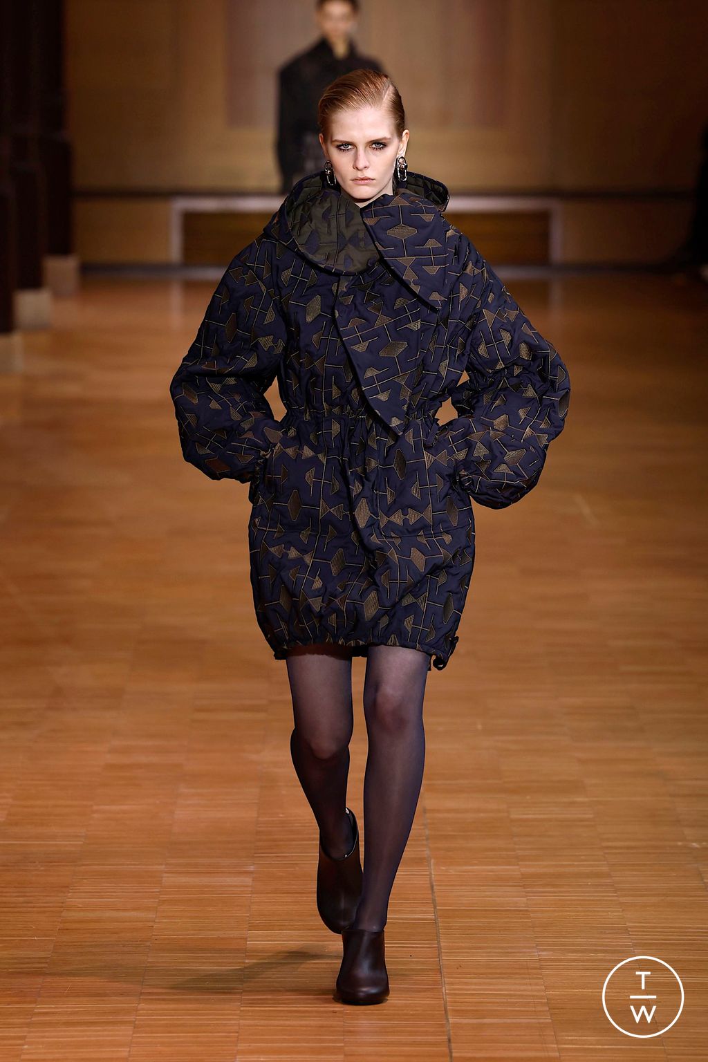 Fashion Week Paris Fall/Winter 2025 look 8 de la collection Veronique Leroy womenswear