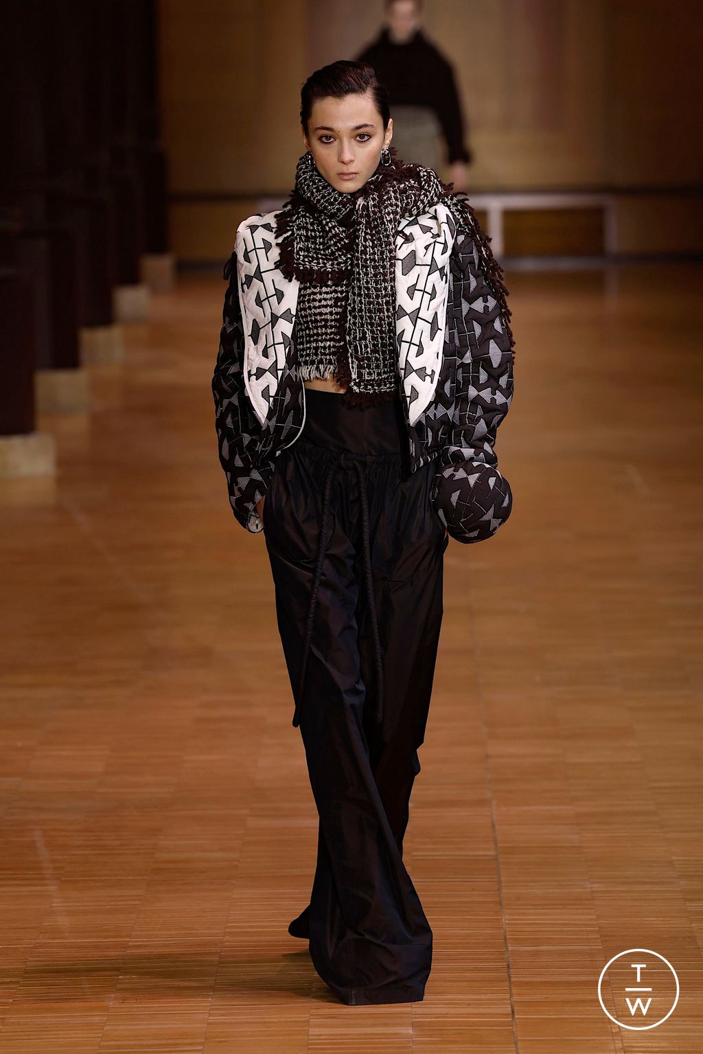 Fashion Week Paris Fall/Winter 2025 look 13 from the Veronique Leroy collection womenswear