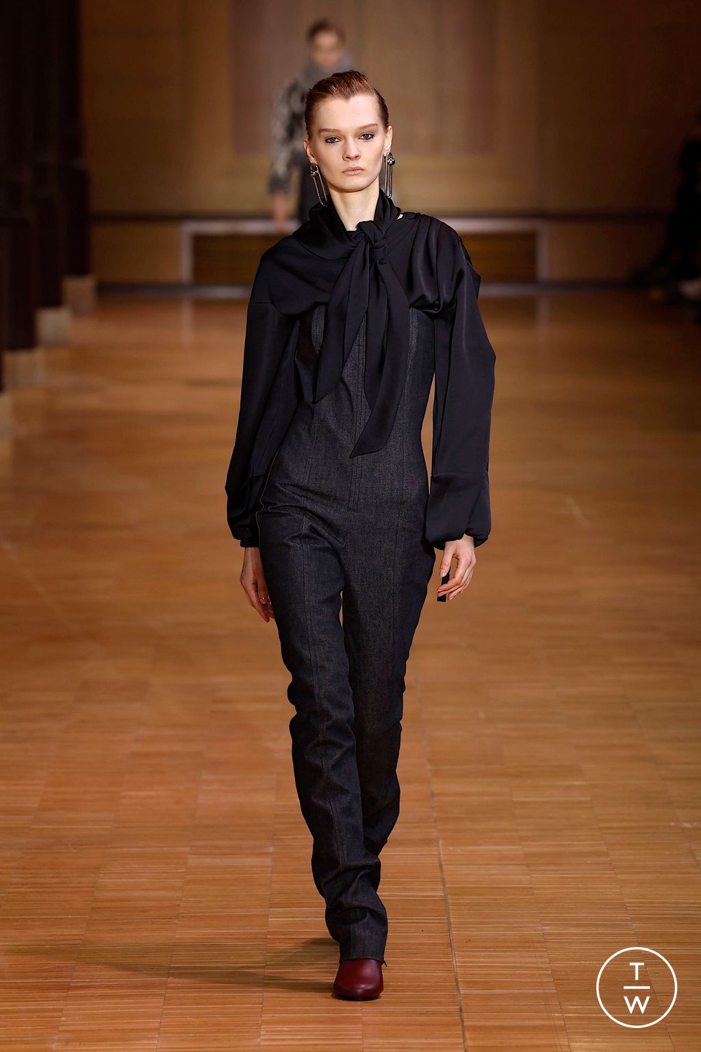 Fashion Week Paris Fall/Winter 2025 look 20 de la collection Veronique Leroy womenswear