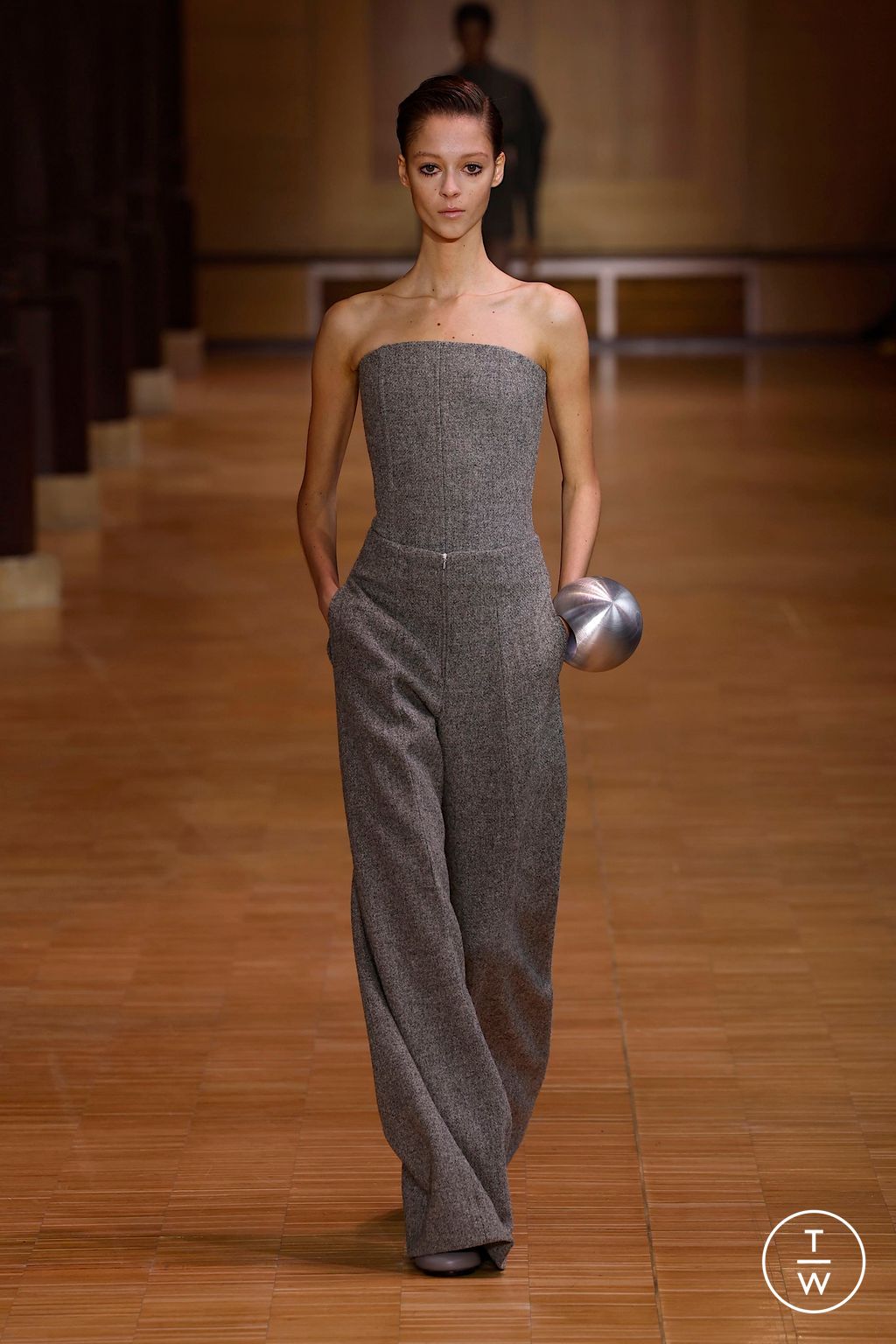 Fashion Week Paris Fall/Winter 2025 look 31 de la collection Veronique Leroy womenswear