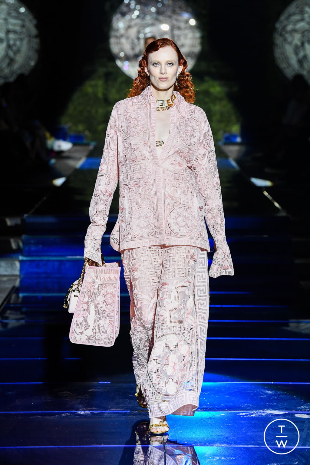 Fashion Week Milan Spring/Summer 2022 look 20 from the Versace by Fendi - Fendi by Versace collection 女装