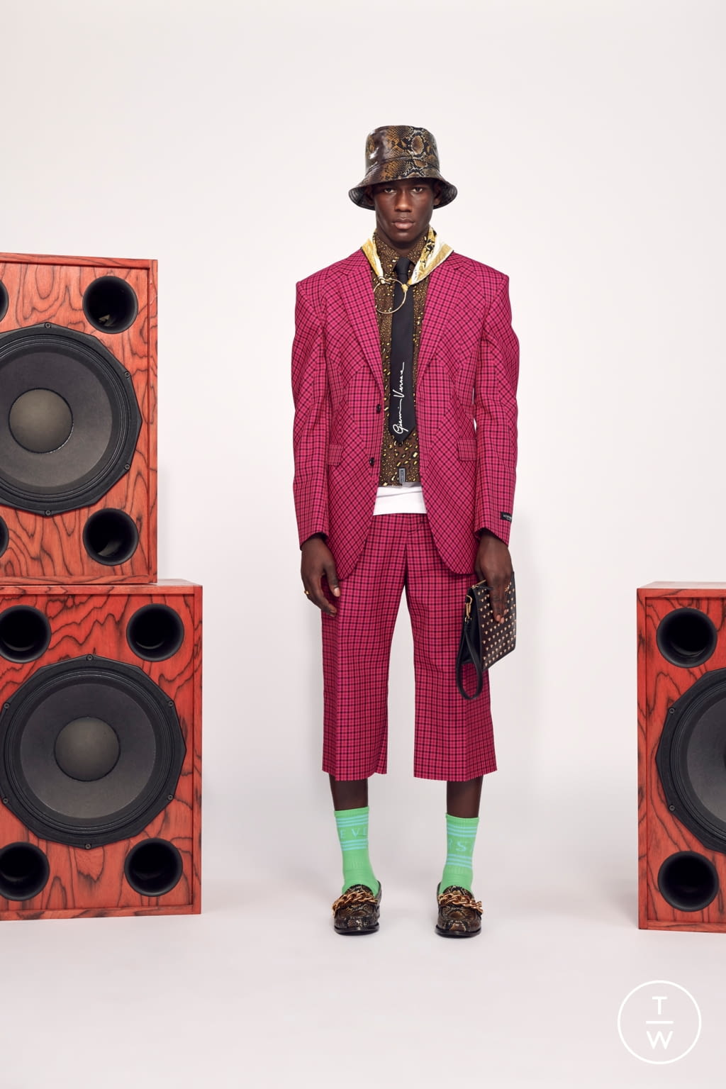 Fashion Week Milan Resort 2021 look 21 from the Versace collection womenswear