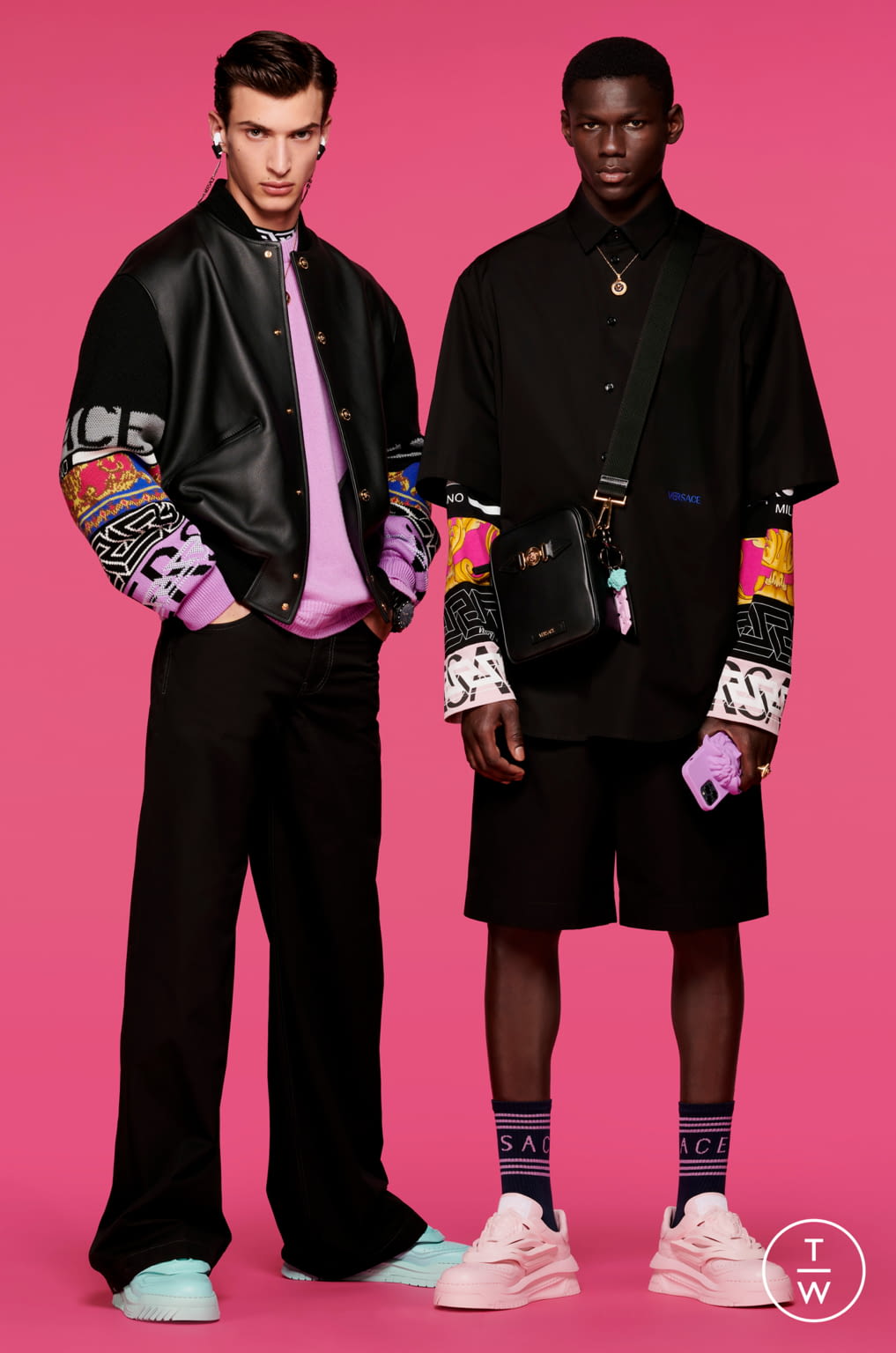 Fashion Week Milan Pre-Fall 2022 look 14 from the Versace collection 男装