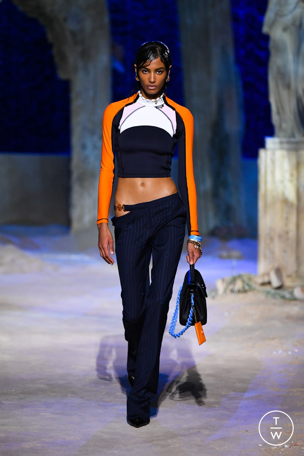 Fashion Week Milan Spring/Summer 2021 look 5 de la collection Versace womenswear