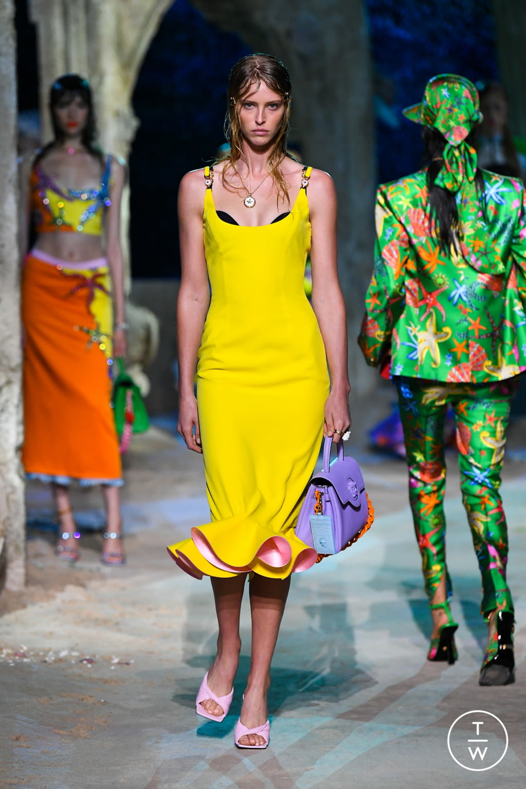 Fashion Week Milan Spring/Summer 2021 look 49 from the Versace collection womenswear