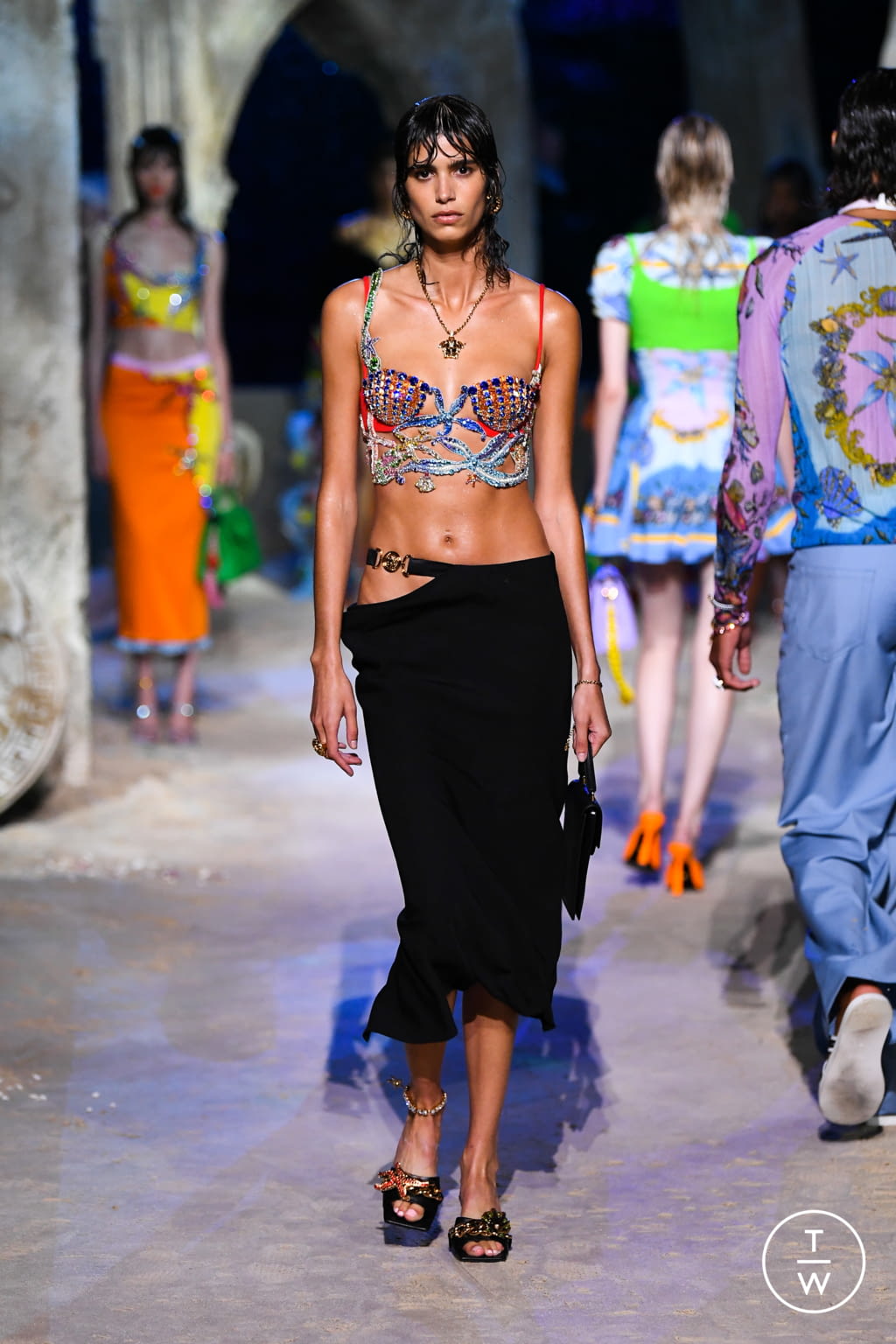 Fashion Week Milan Spring/Summer 2021 look 72 from the Versace collection womenswear
