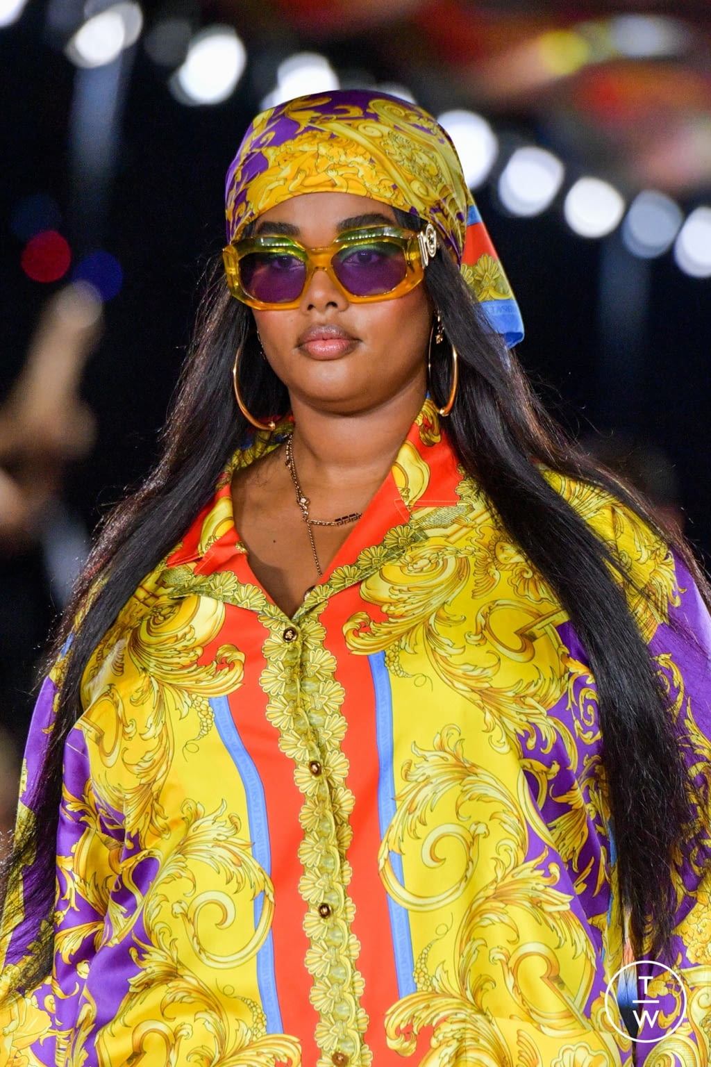 Fashion Week Milan Spring/Summer 2022 look 14 from the Versace collection womenswear accessories