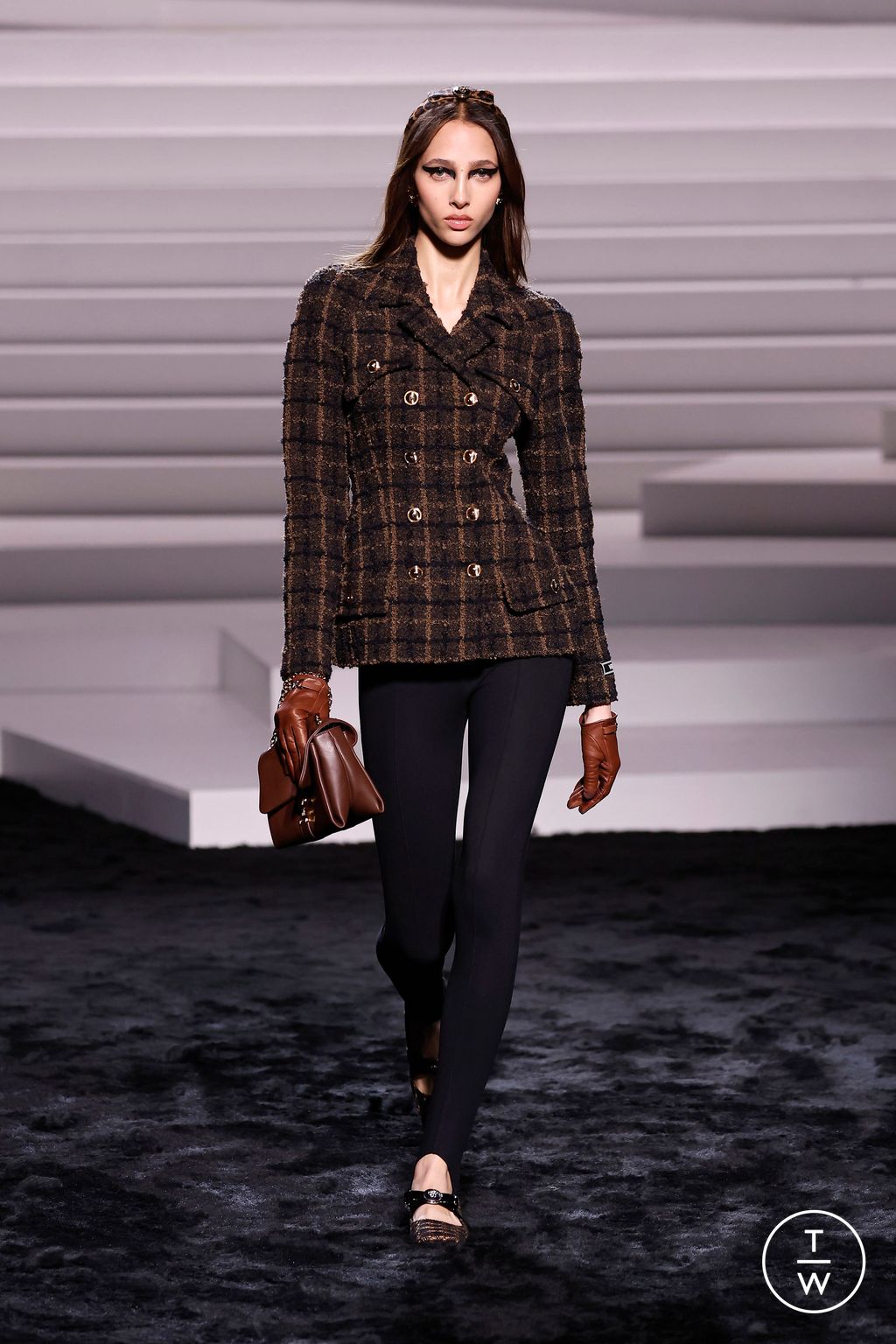 Fashion Week Milan Fall/Winter 2024 look 39 de la collection Versace womenswear