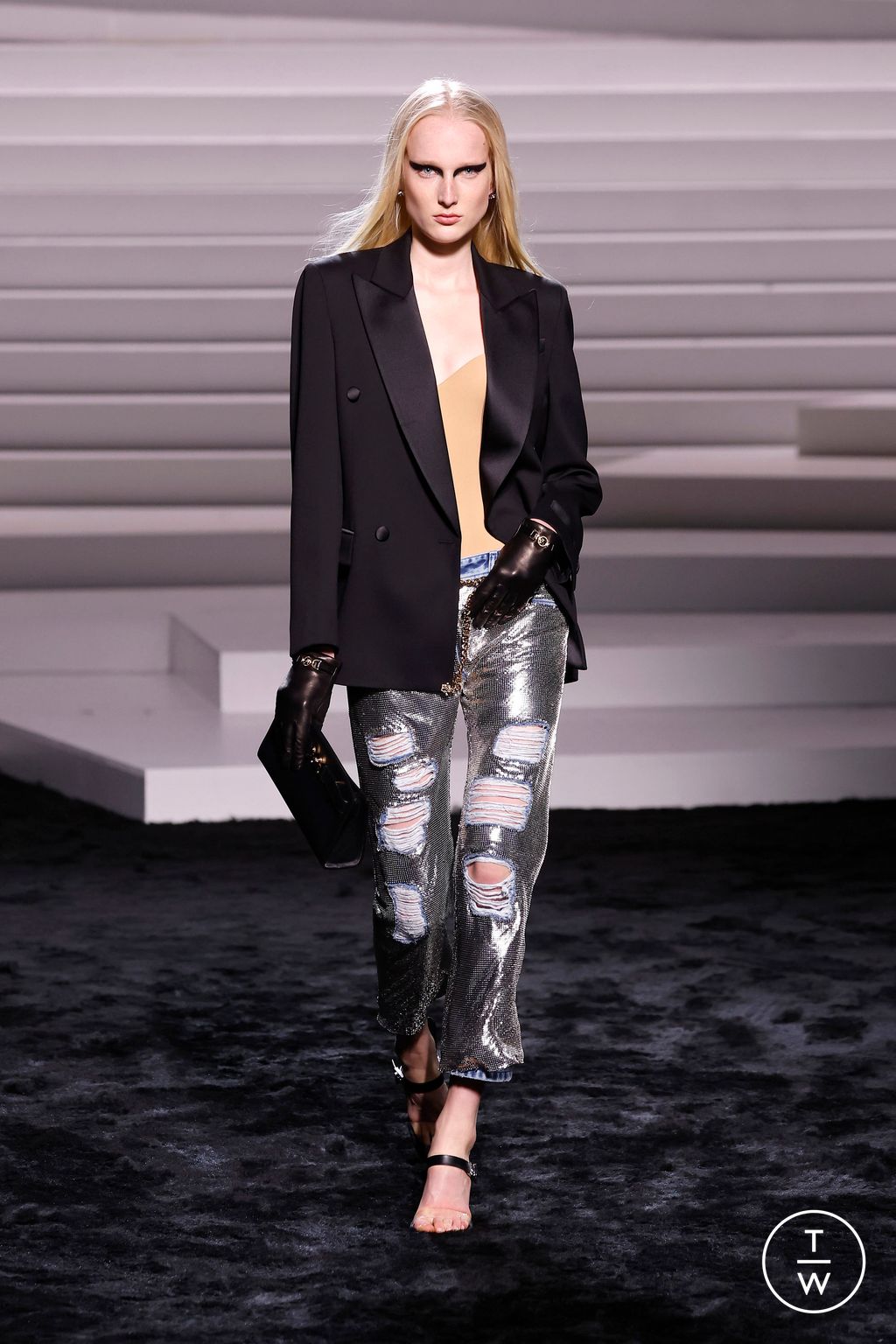 Fashion Week Milan Fall/Winter 2024 look 66 from the Versace collection womenswear