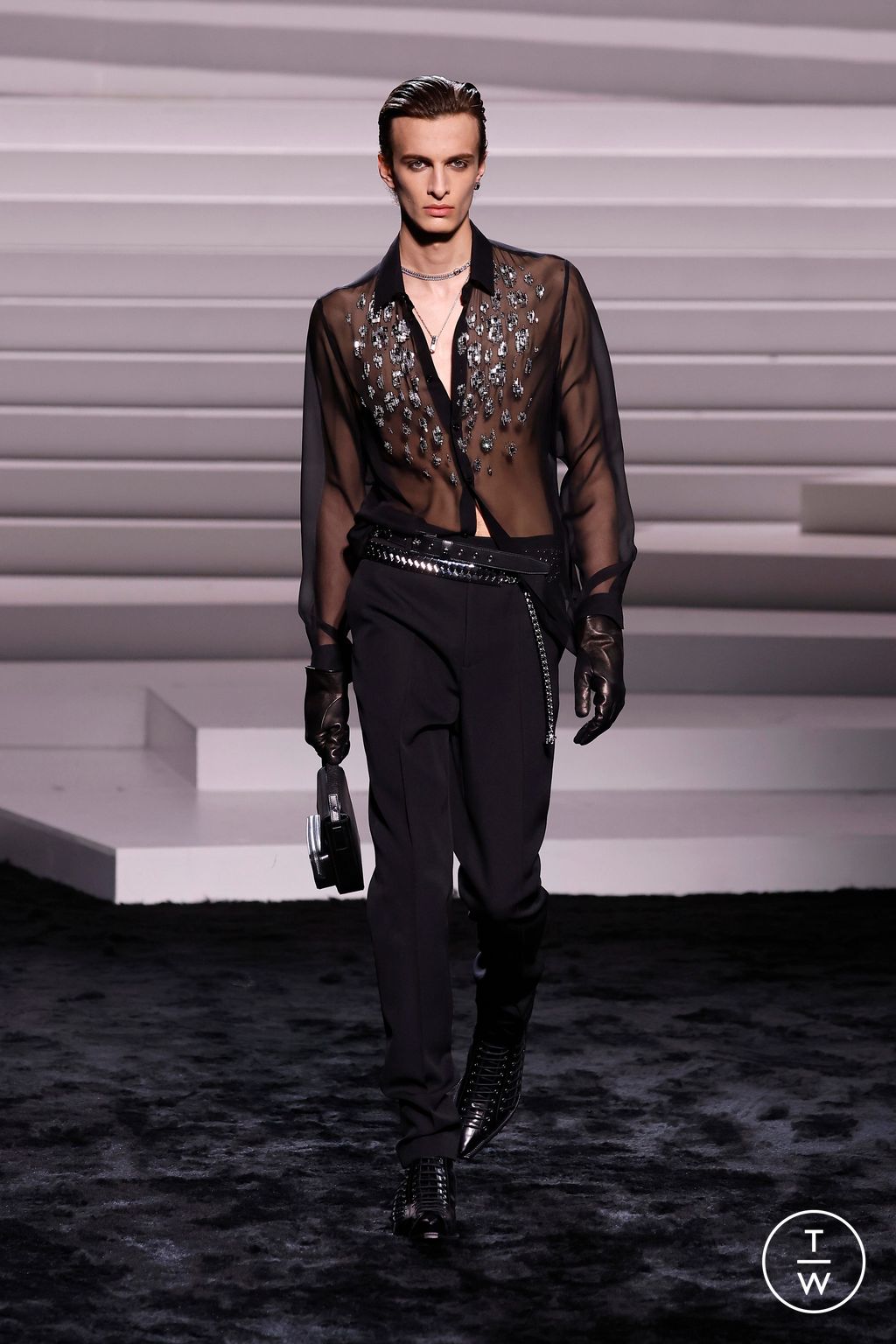 Fashion Week Milan Fall/Winter 2024 look 76 from the Versace collection womenswear