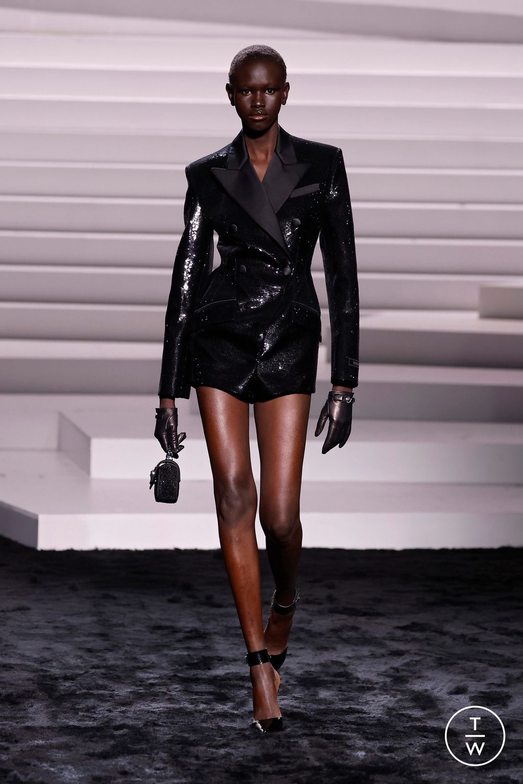 Fashion Week Milan Fall/Winter 2024 look 78 from the Versace collection womenswear