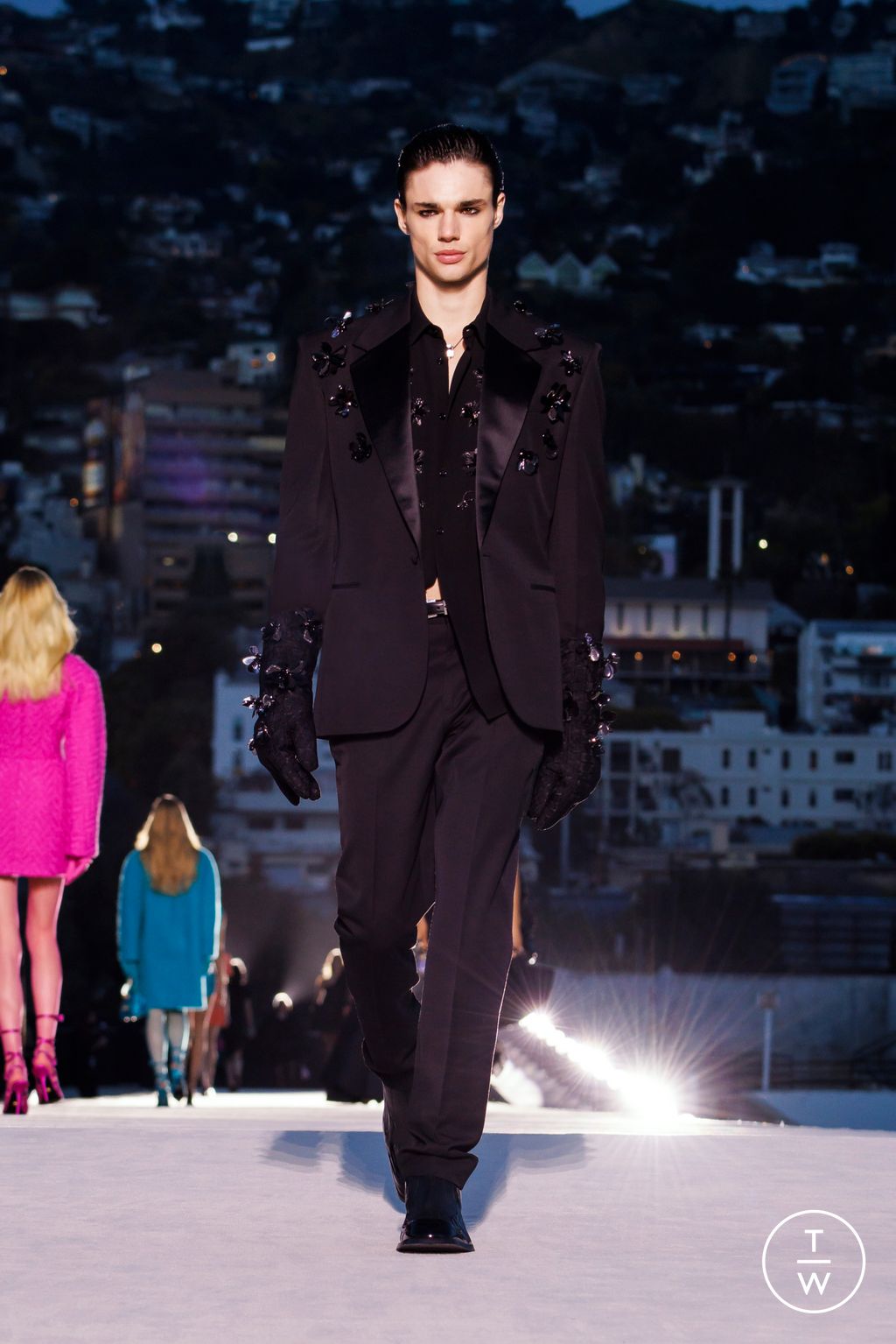 Fashion Week Milan Fall/Winter 2023 look 72 from the Versace collection womenswear