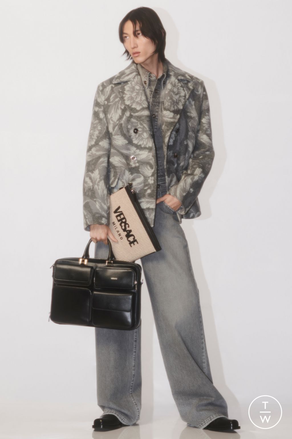Fashion Week Milan Pre-Fall 2024 look 4 de la collection Versace menswear