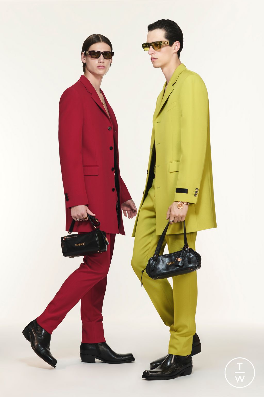 Fashion Week Milan Resort 2025 look 21 from the Versace collection menswear