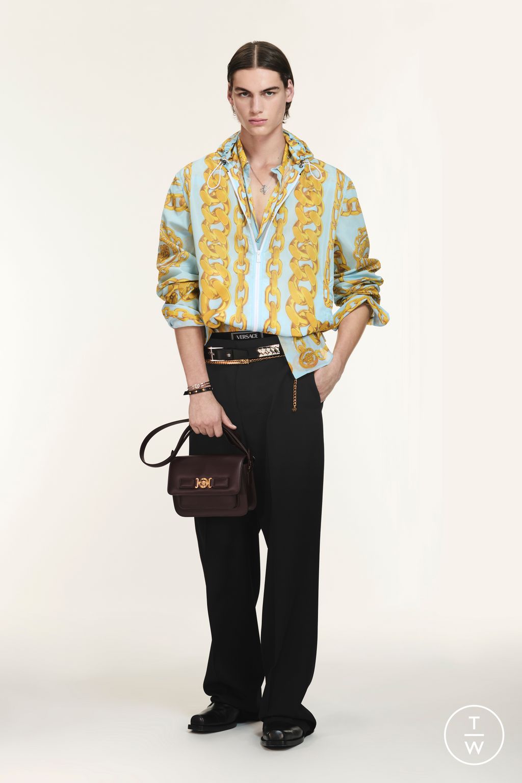 Fashion Week Milan Resort 2025 look 7 from the Versace collection menswear
