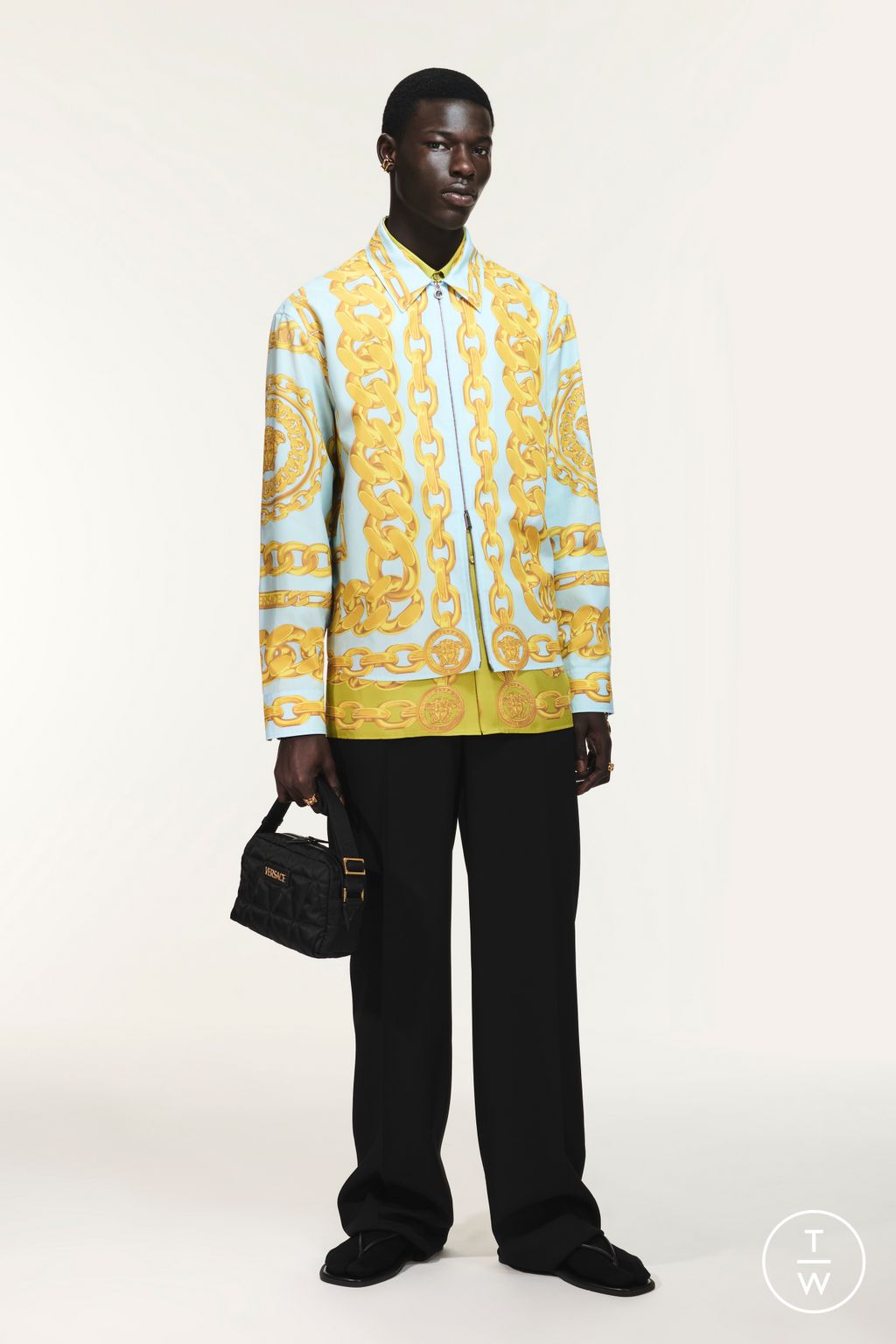 Fashion Week Milan Resort 2025 look 9 from the Versace collection menswear