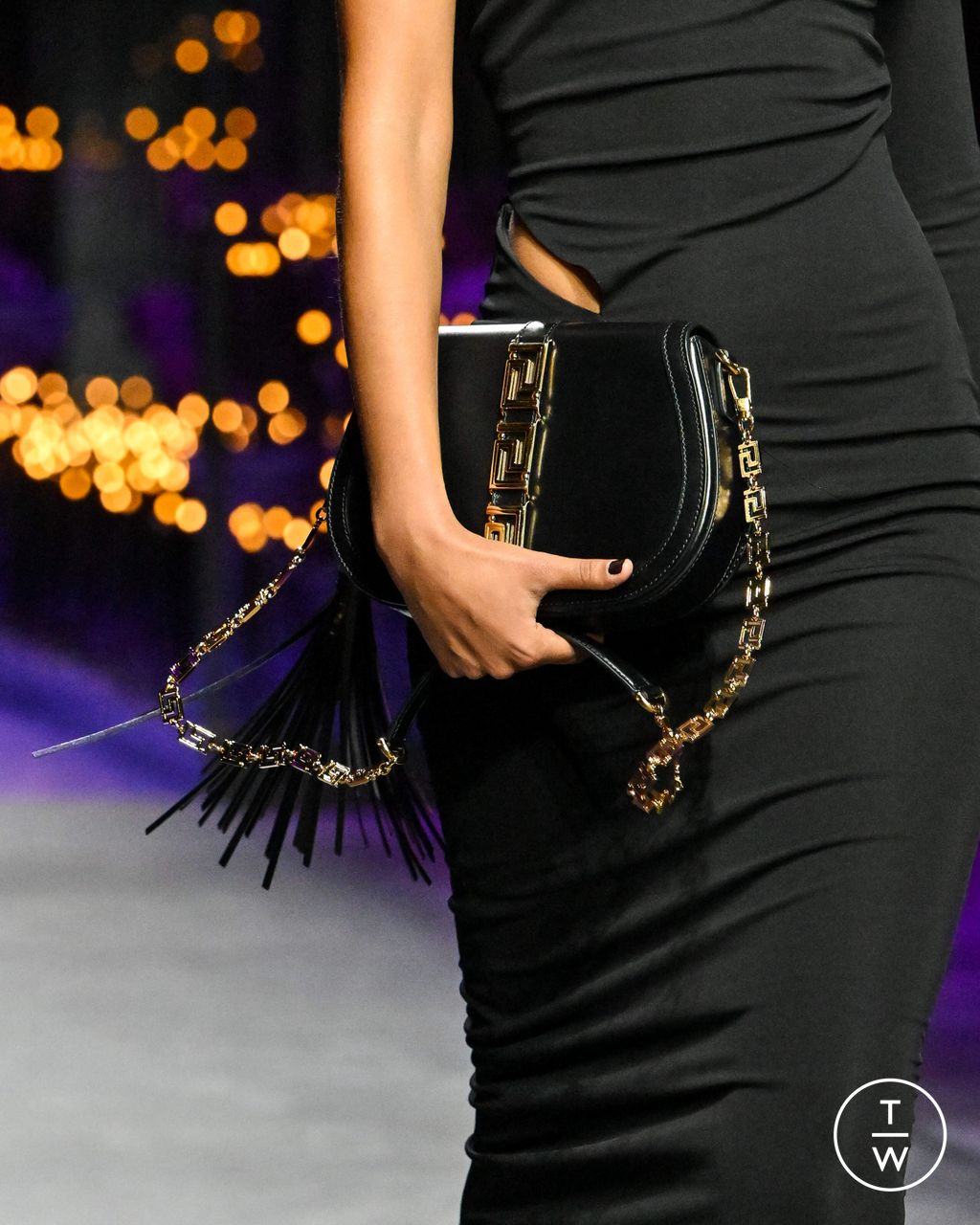 Fashion Week Milan Spring/Summer 2023 look 1 from the Versace collection womenswear accessories