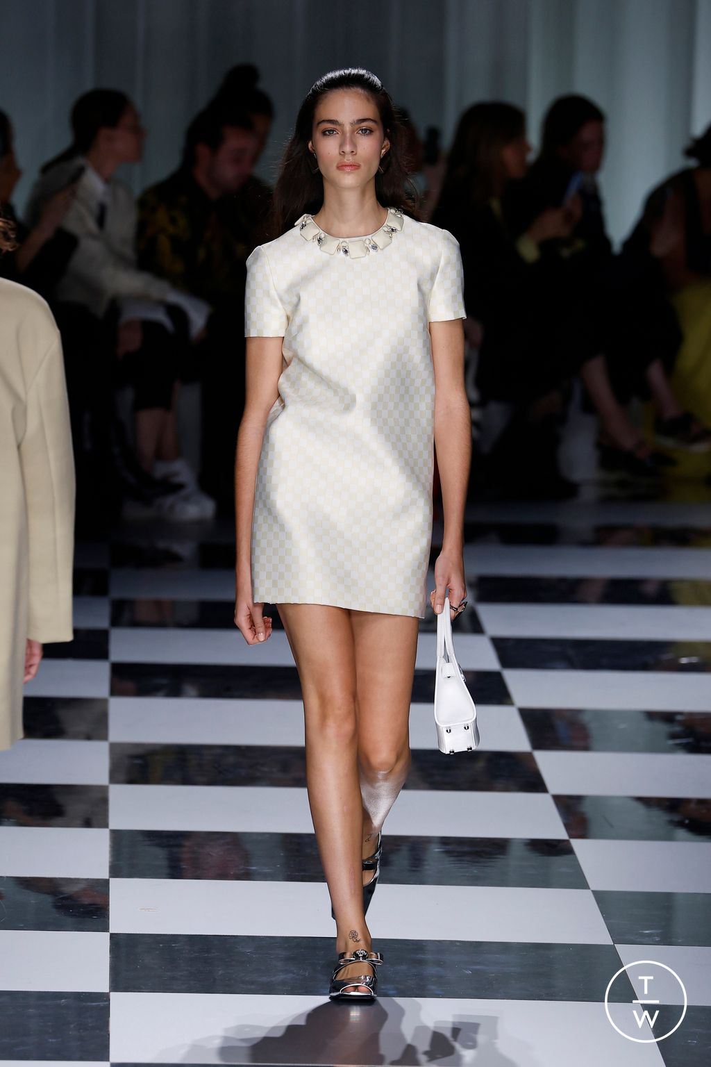 Fashion Week Milan Spring/Summer 2024 look 3 from the Versace collection 女装